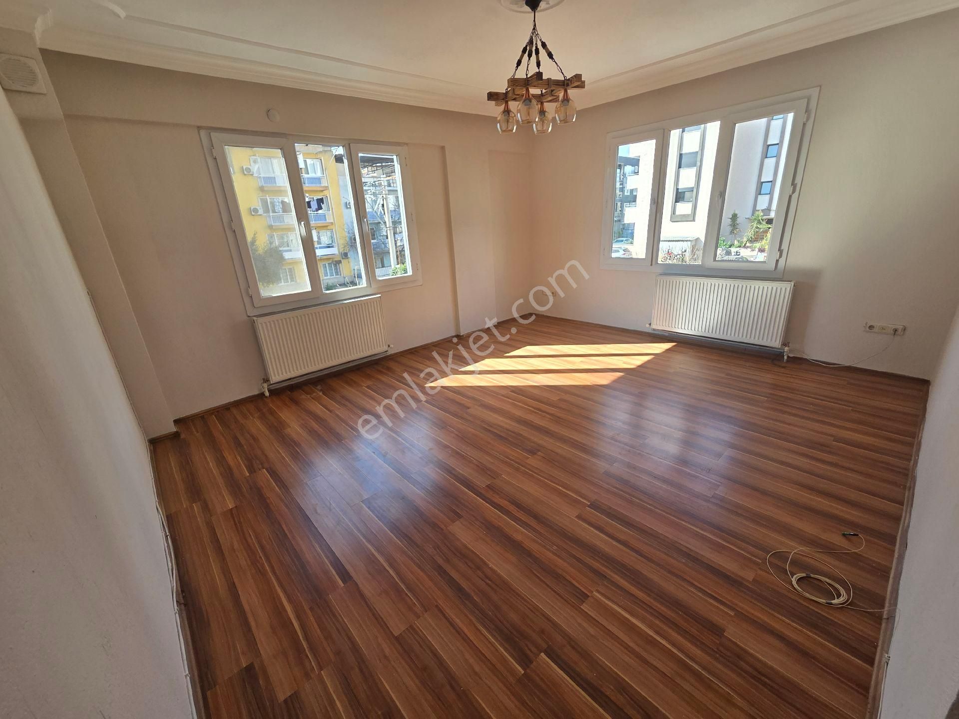 Ege Üni Ve İzmir Türk Koleji Yakını 3+1 Geniş Doğalgazlı Kiralık Daire - Görsel 3