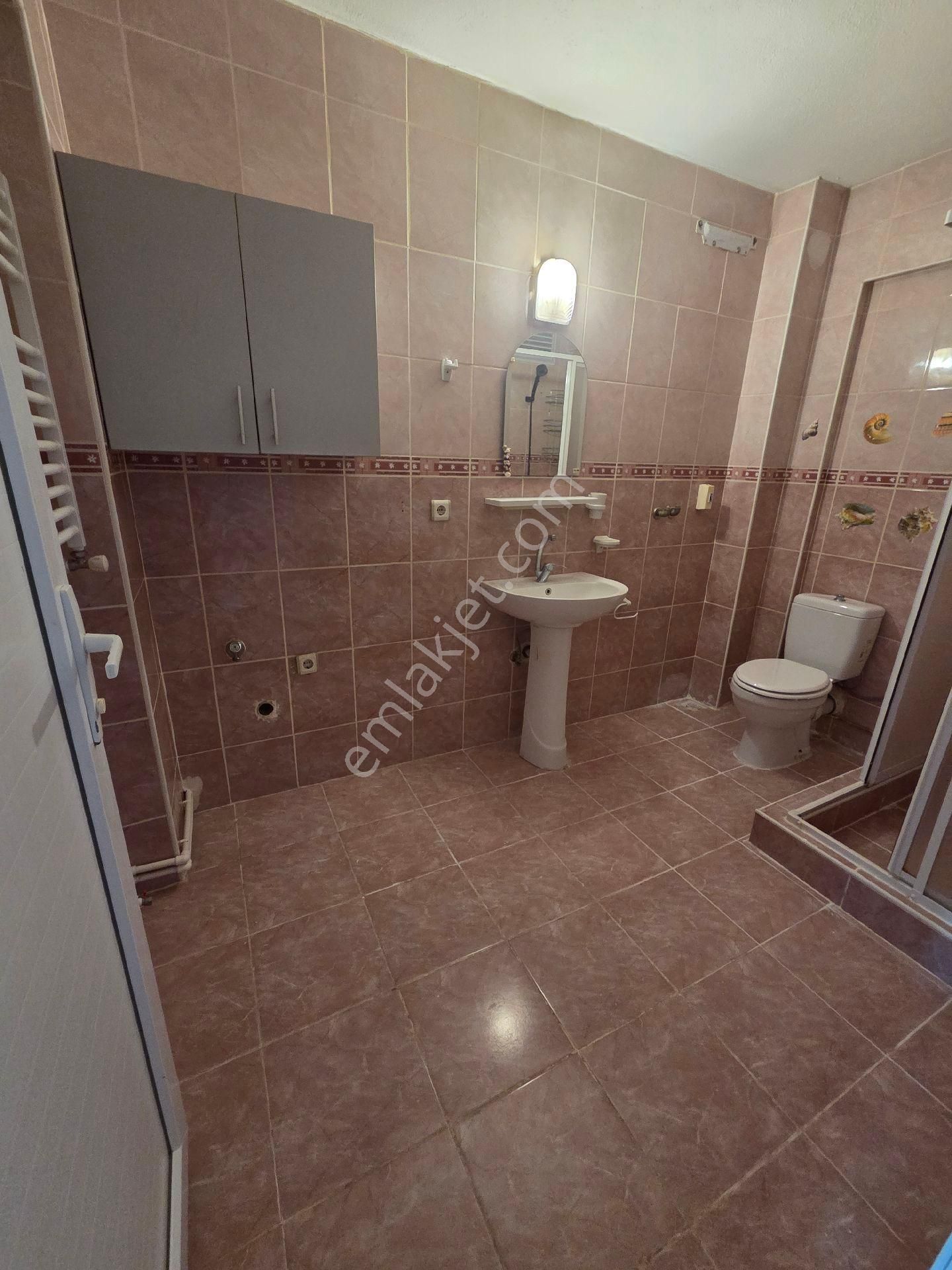 Ege Üni Ve İzmir Türk Koleji Yakını 3+1 Geniş Doğalgazlı Kiralık Daire - Görsel 29