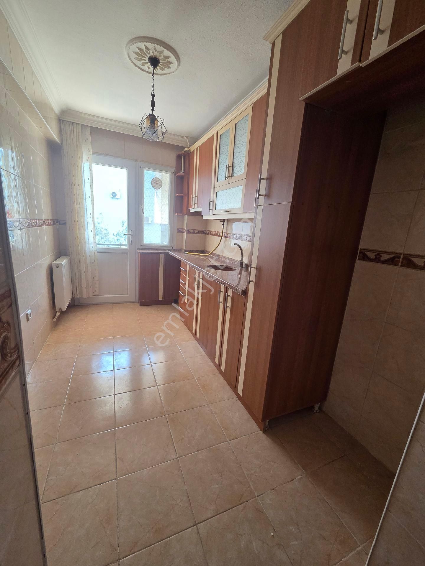Ege Üni Ve İzmir Türk Koleji Yakını 3+1 Geniş Doğalgazlı Kiralık Daire - Görsel 19