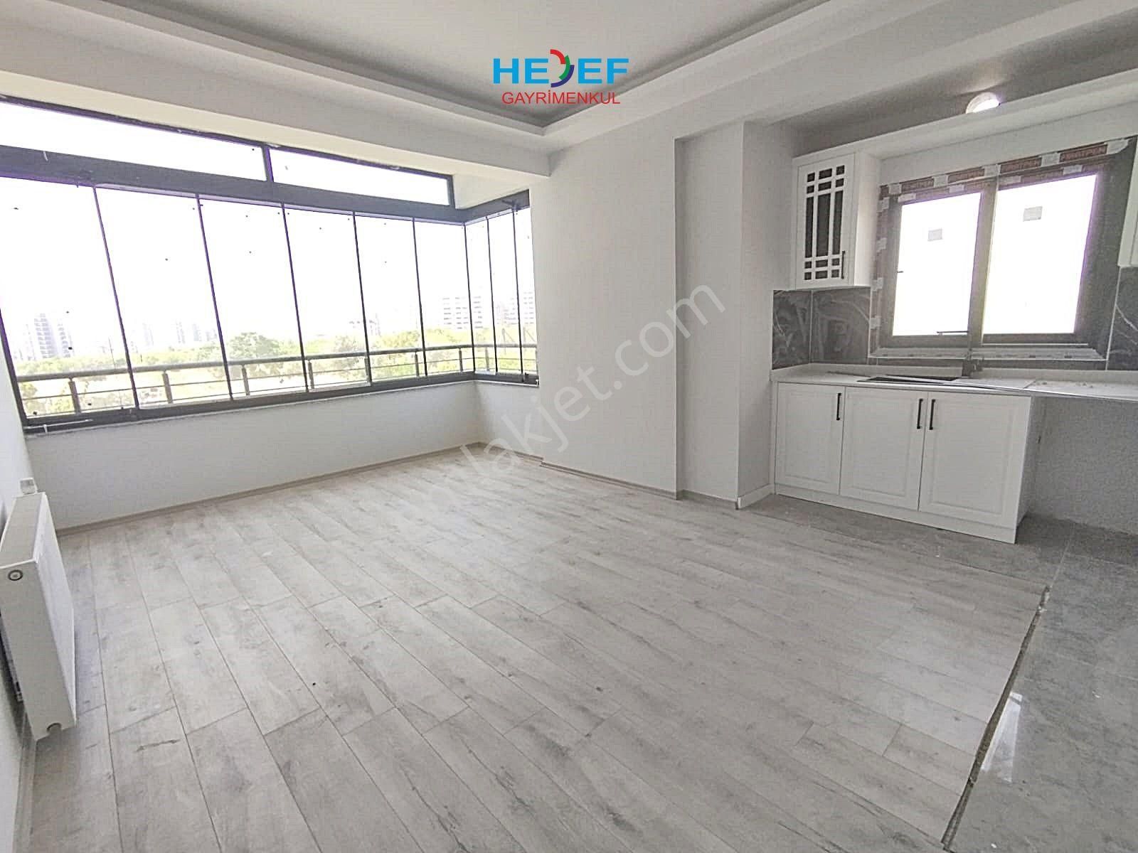 Hedef'ten Akdeniz Mah'de Site İçi Kiracılı Havuzlu 2+1 Daire - Görsel 4