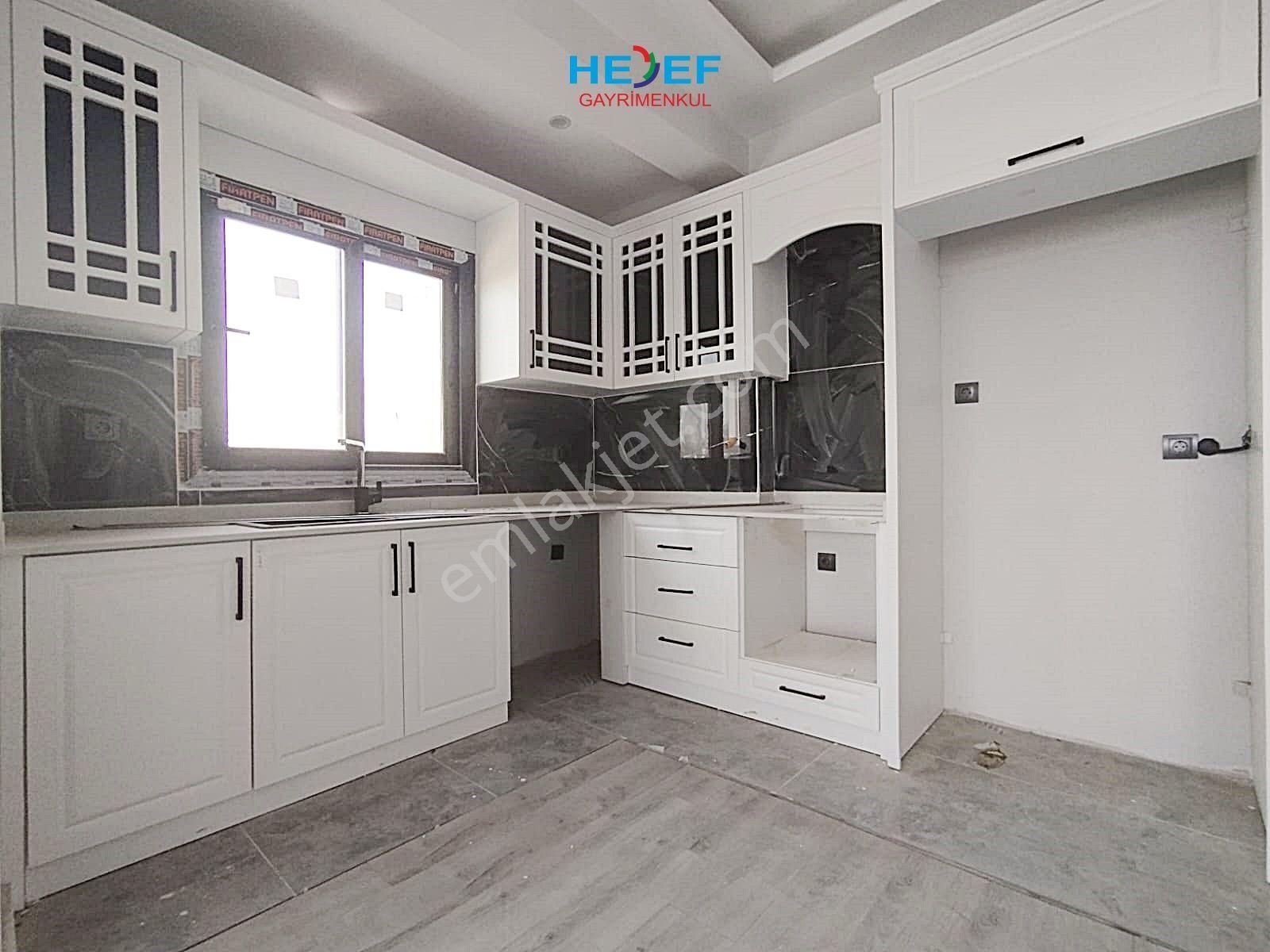 Hedef'ten Akdeniz Mah'de Site İçi Kiracılı Havuzlu 2+1 Daire - Görsel 2