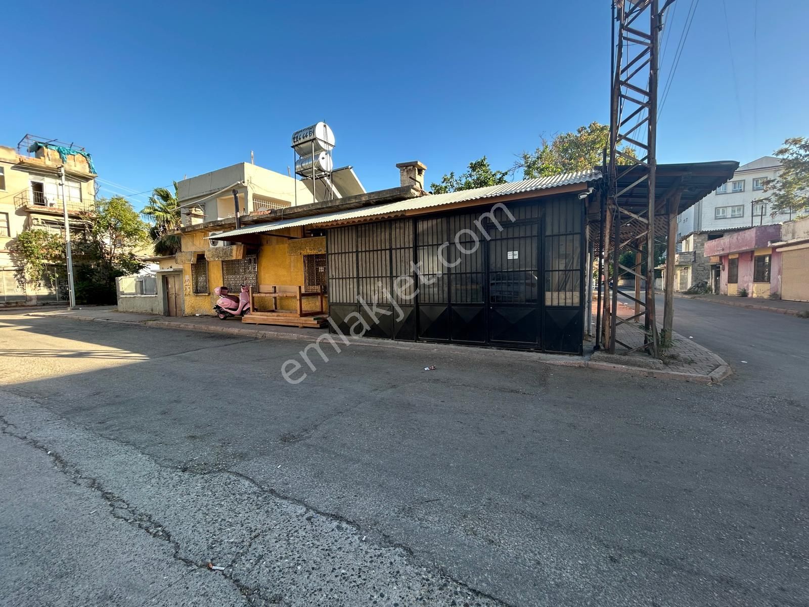 İstiklal Mah.merkezde 342 M2 Arsa İçerisinde Satılık Müstakil Ev - Görsel 2