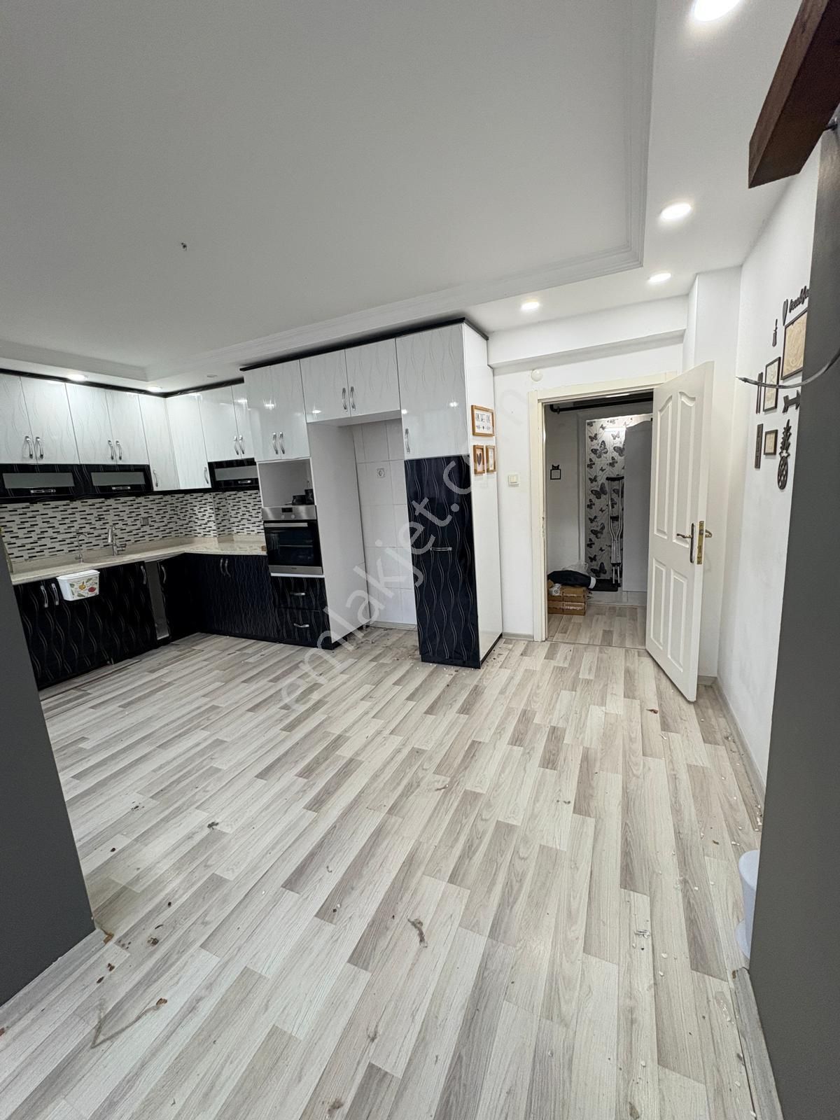 Huzurevler Mh'de Geniş Ferah 3+1 Kiralık Daire