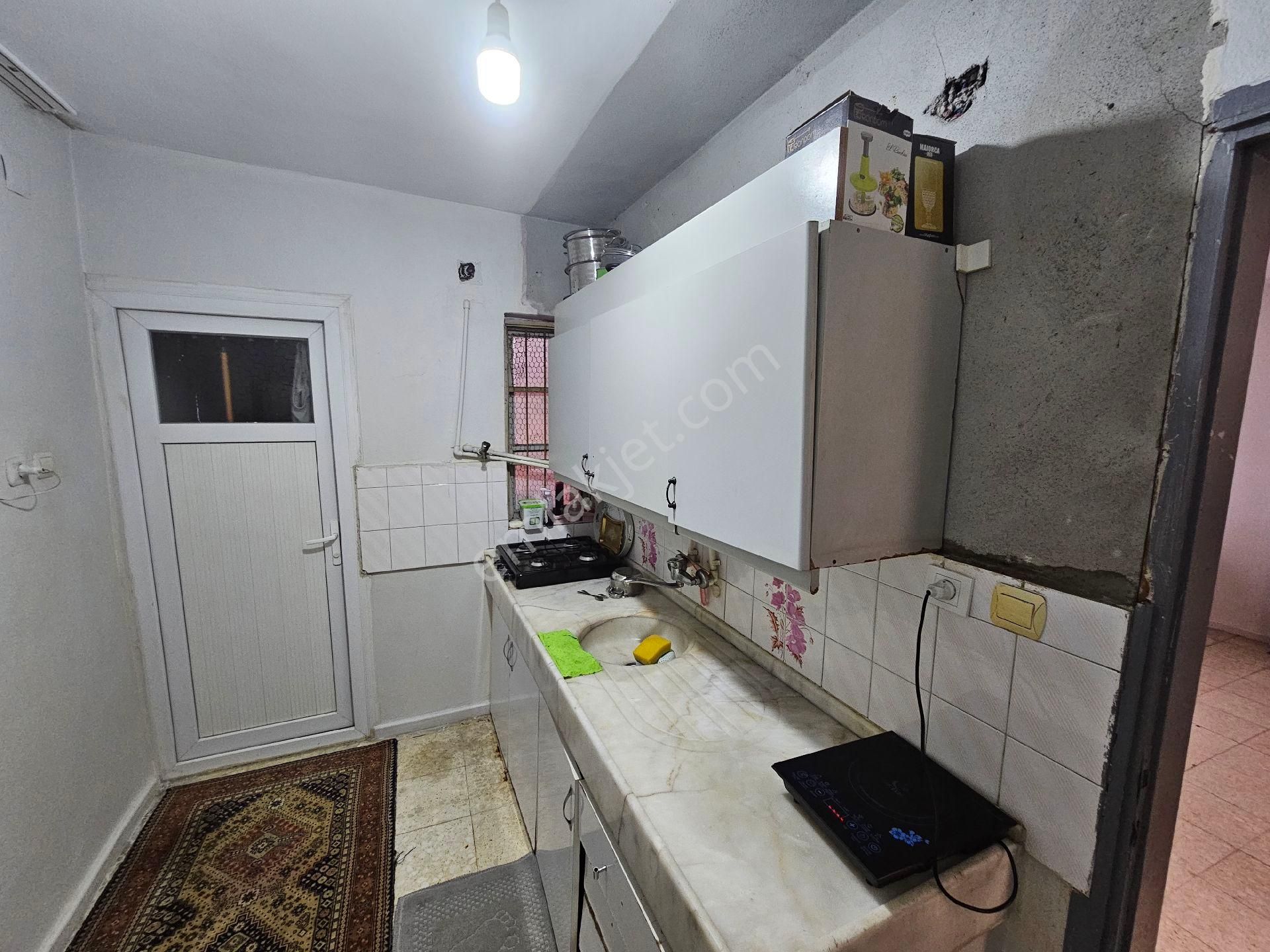 Seyhan Da Gülpınar Mhkıbrıs Cadesine Yakın110 Mt 3 Katlımüstakil Ev - Görsel 4