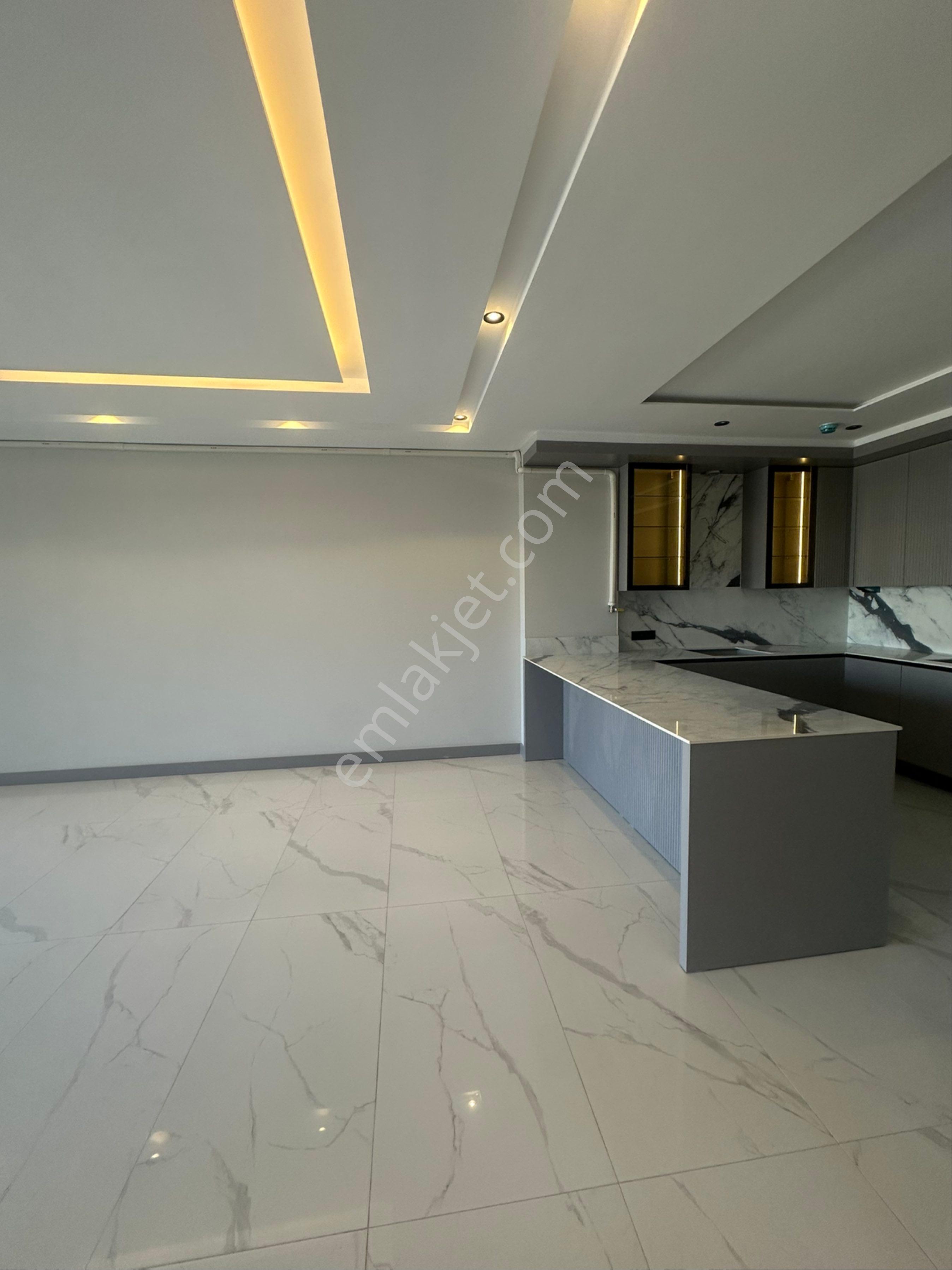 Kuşadasında Kadınlar Denizi Modern Yapı Daire Satılıktır - Görsel 12