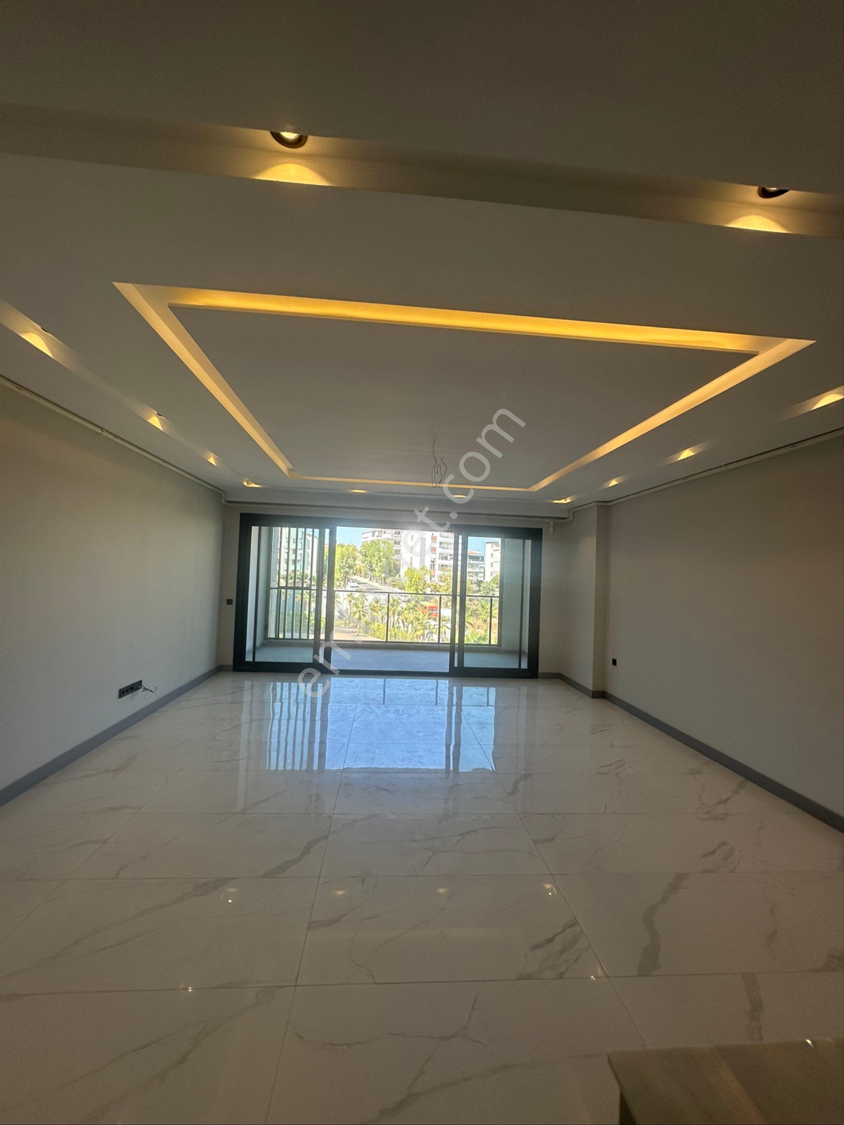 Kuşadasında Kadınlar Denizi Modern Yapı Daire Satılıktır - Görsel 2
