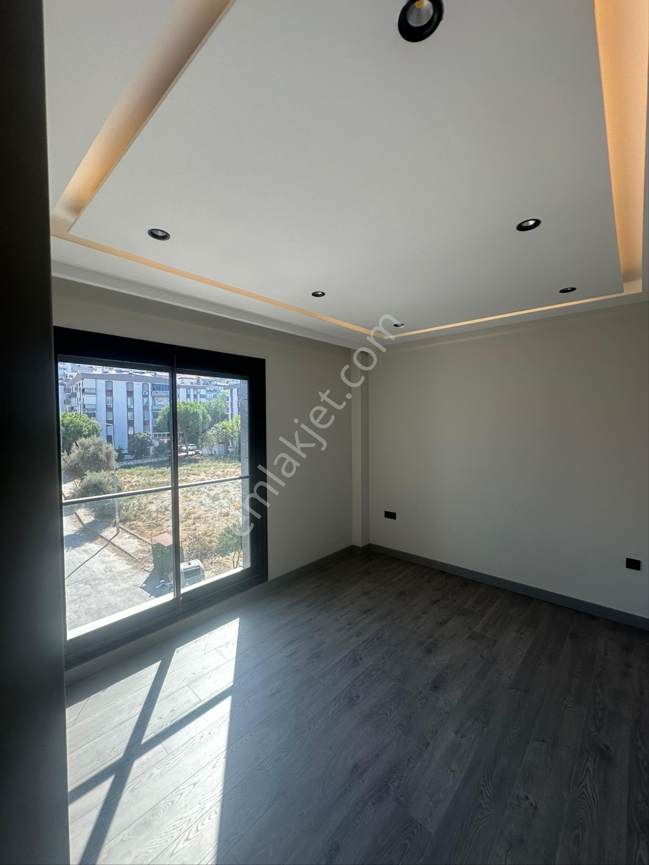Kuşadasında Kadınlar Denizi Modern Yapı Daire Satılıktır - Görsel 7