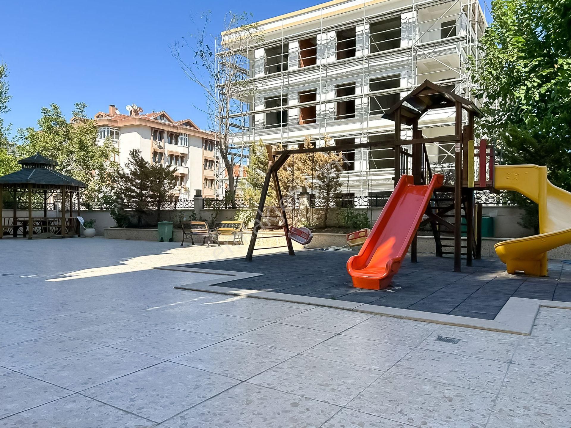 Marcity'den Bahçelievler'de 6+2 300m² K.otoparklı Ferah Dublex - Görsel 18