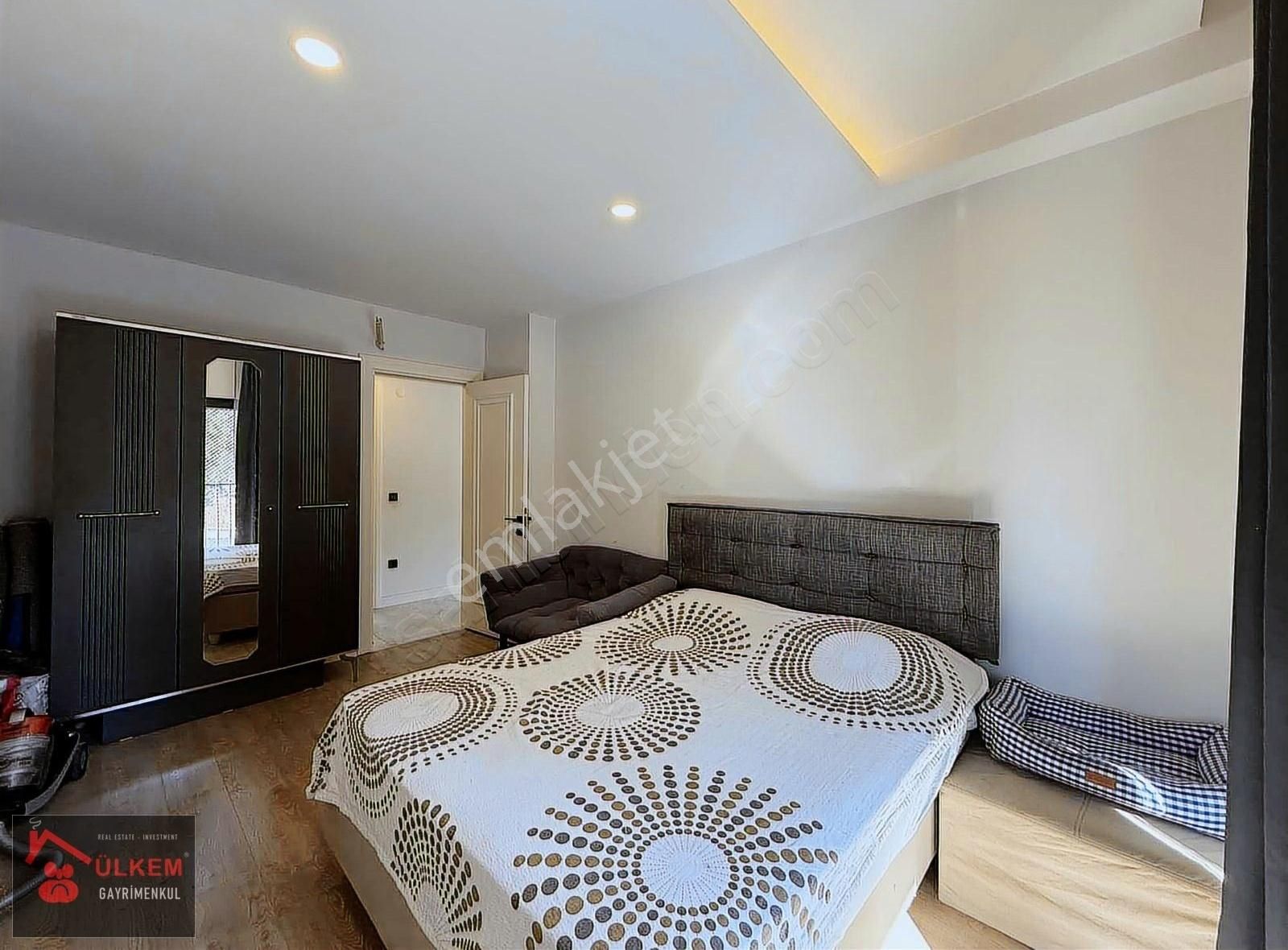 Kuşadası Merkez'de 2+1 Doğalgazlı 100 M2 Arakat Köşe Daire - Görsel 25