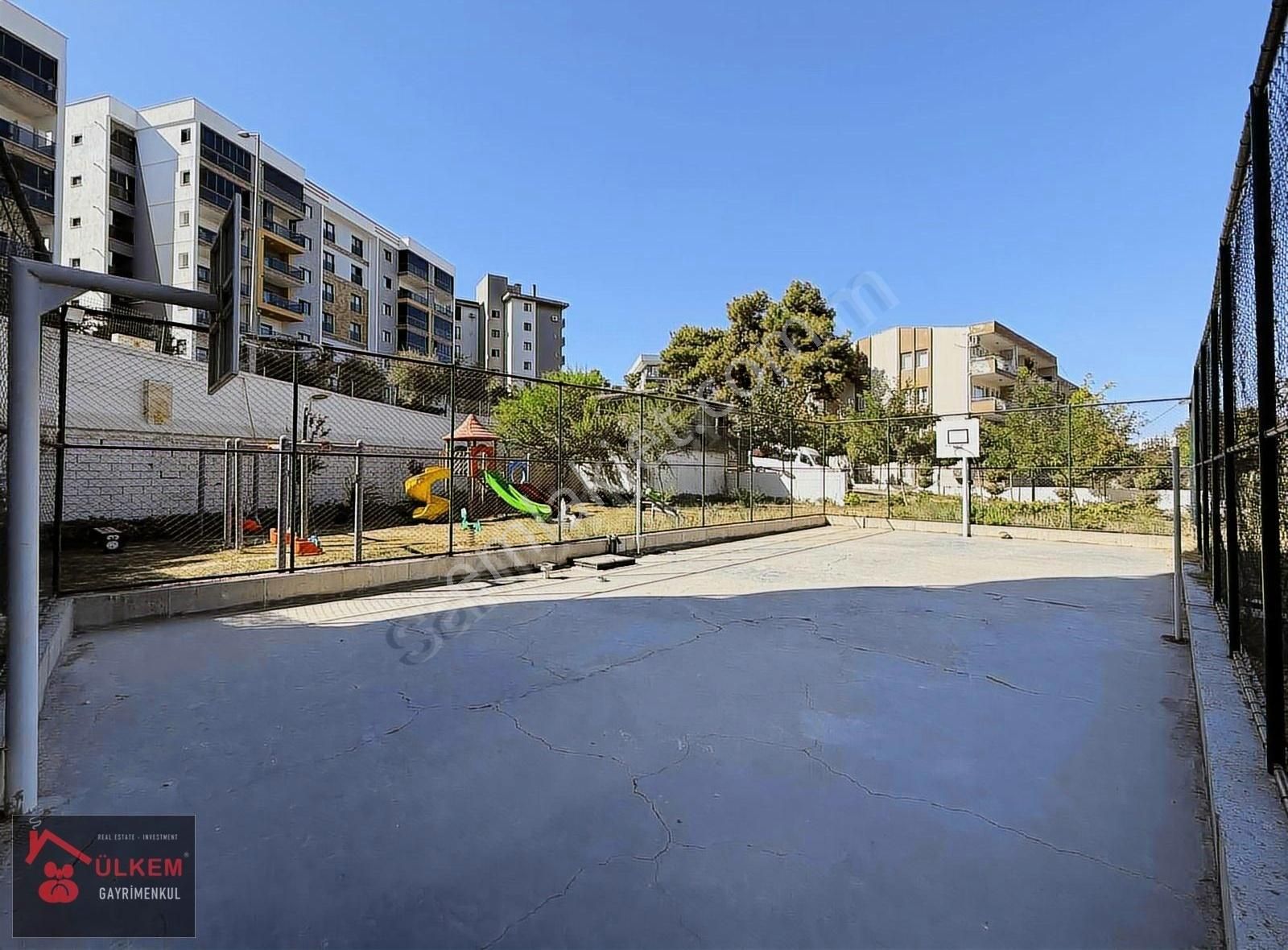 Kuşadası Merkez'de 2+1 Doğalgazlı 100 M2 Arakat Köşe Daire - Görsel 22