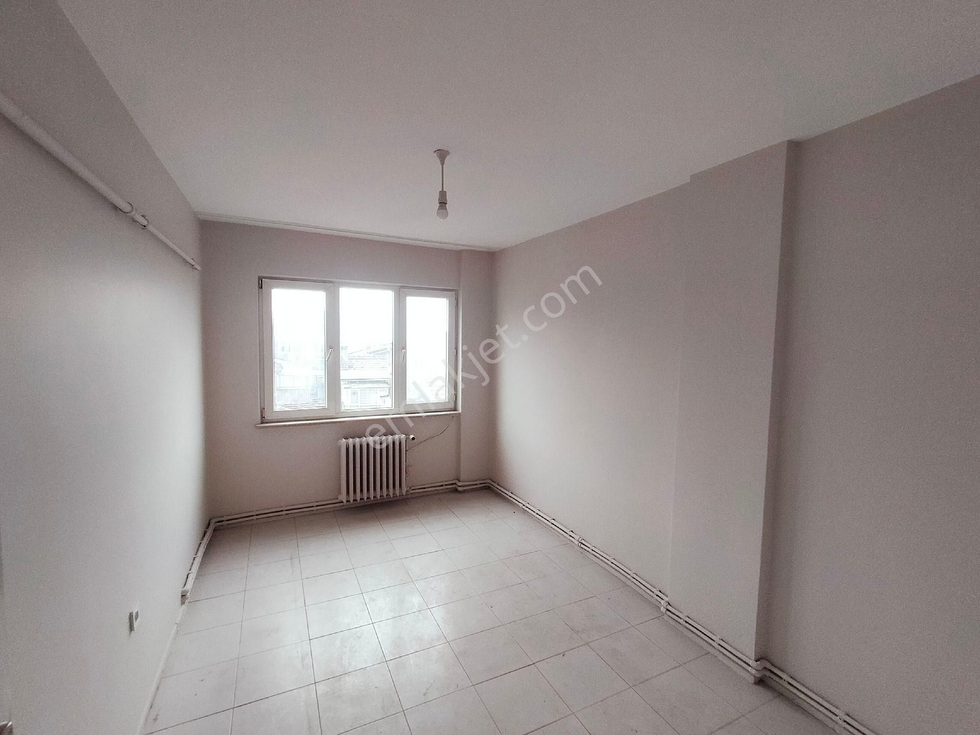 Bursa Setbaşı Sakal Döken`de 3+1 Kombili Kiralık Daire - Görsel 15