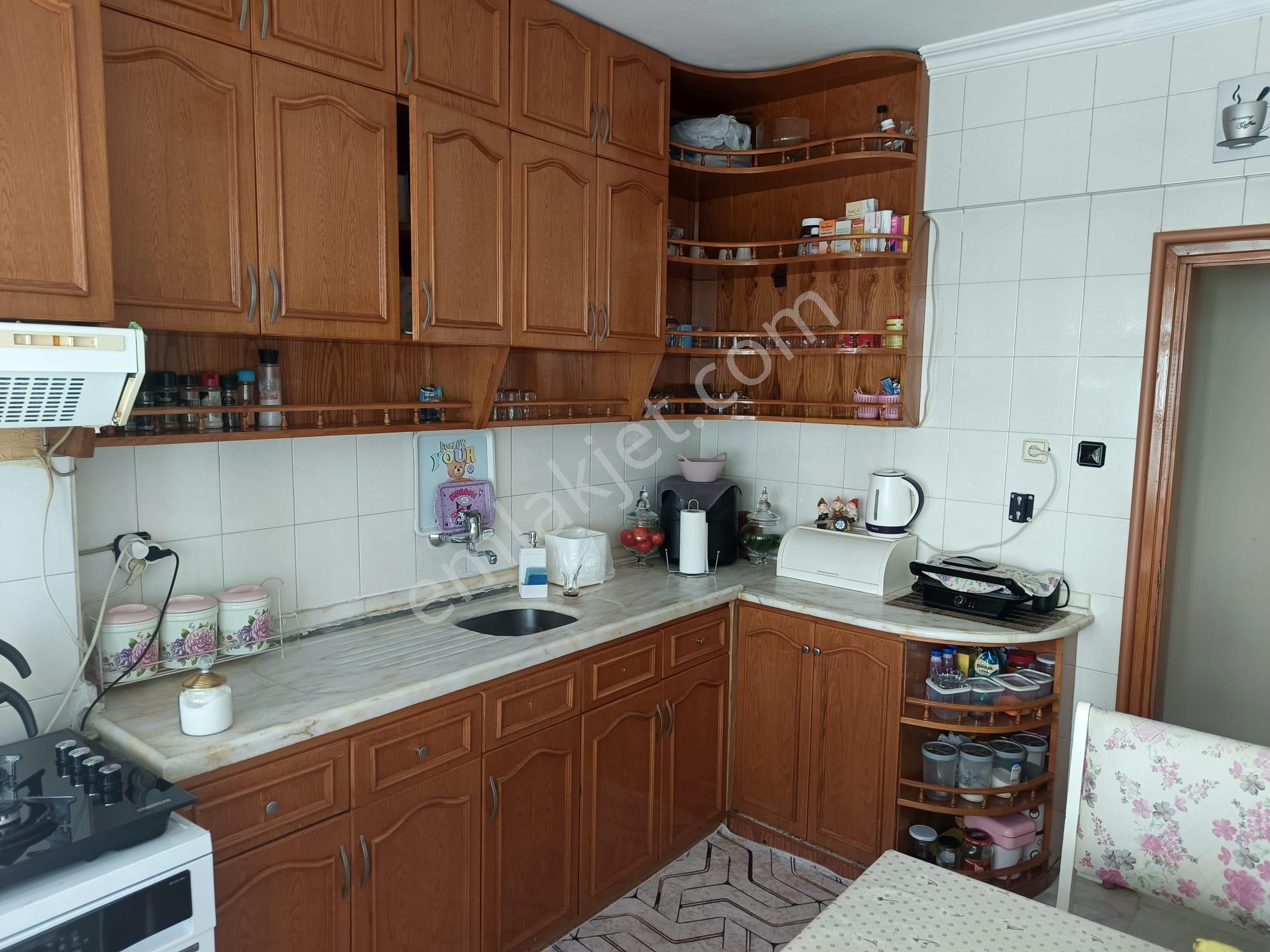 Kaçmaz Emlak'tan Derince Merkezde Kiralık 3+1 Daire - Görsel 10
