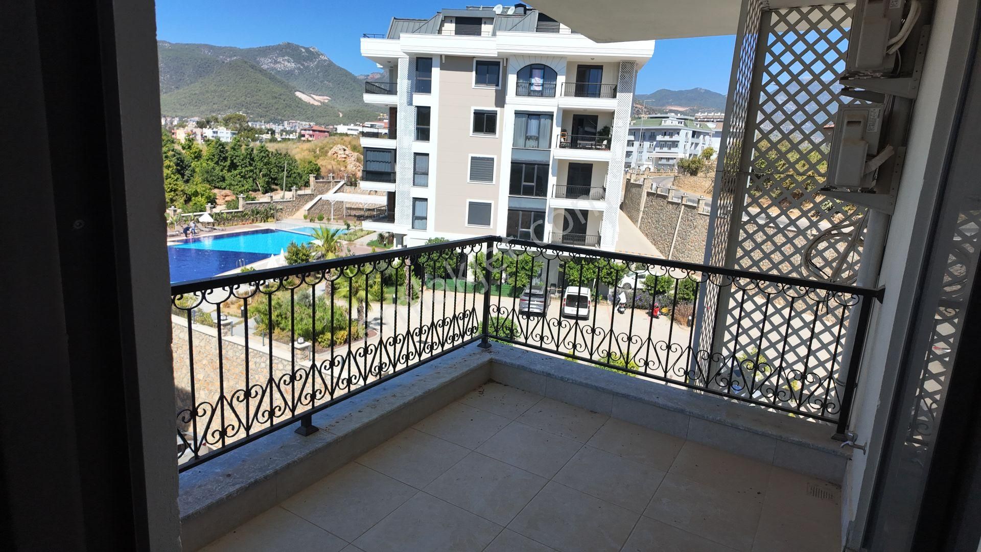 Alanya Oba'da Satılık Havuzlu Sitede Eşyalı 2+1 Daire - Görsel 12