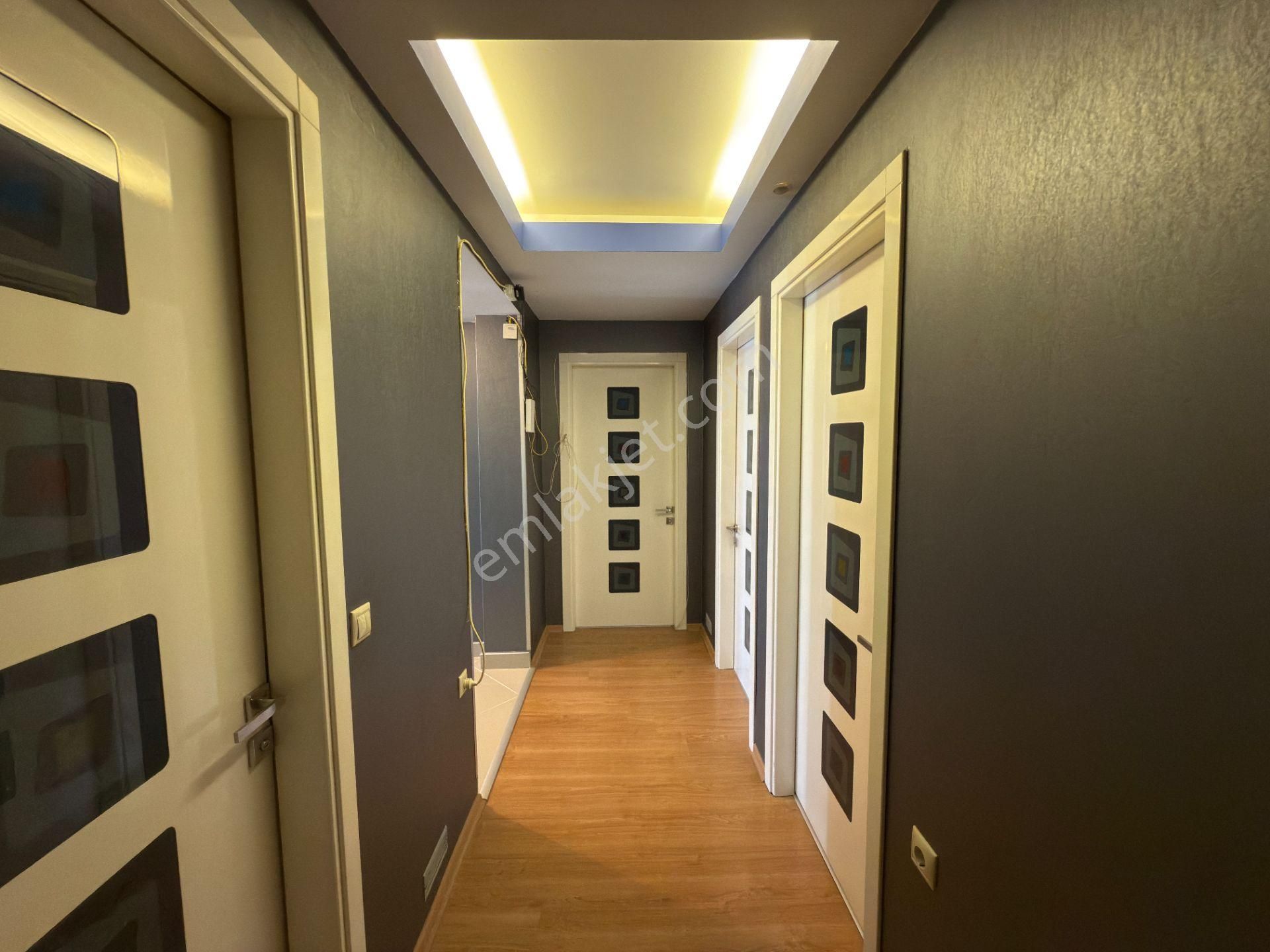 Bayraklıdede Mah. Satılık Deniz Manzaralı İş Yeri - Görsel 28