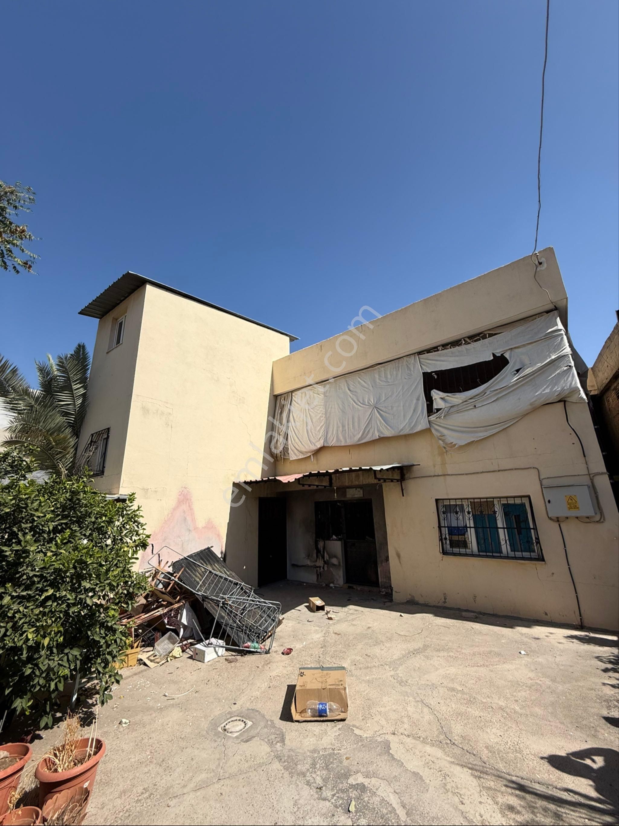 Kiremithane De 2 Katlı Satılık Müstakil - Görsel 3