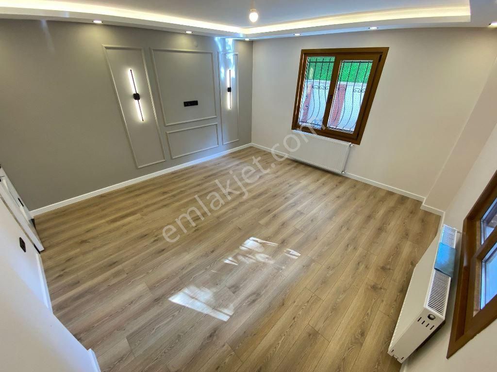 Kaçmaz'dan İdealtepe Sahilde Ayrı Mutfaklı & Balkonlu 75m² 1+1! - Görsel 3