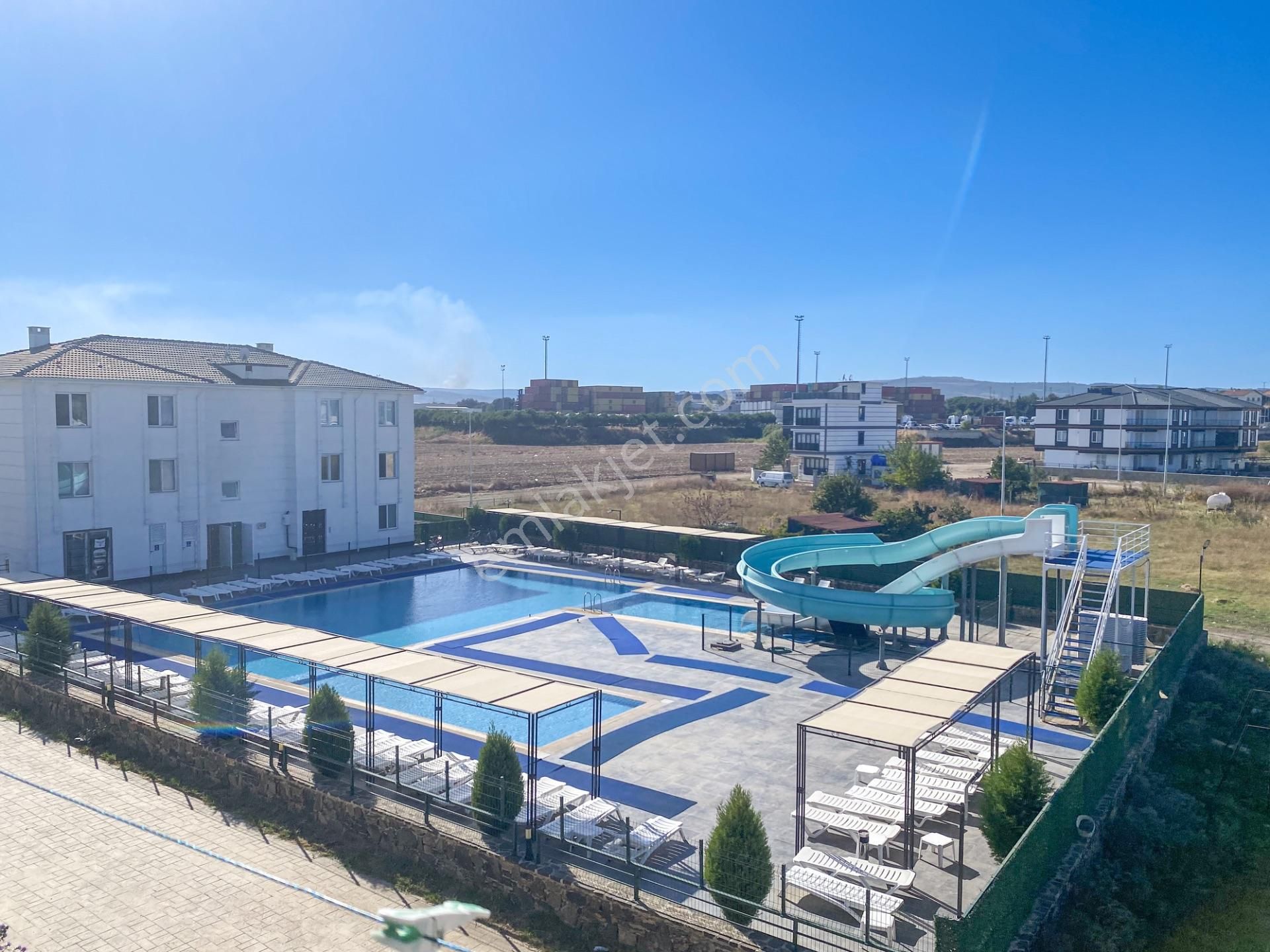 Aquaparklı Havuzlu Denize Yakın Sitede Kiralık 2+1 Daire - Görsel 23