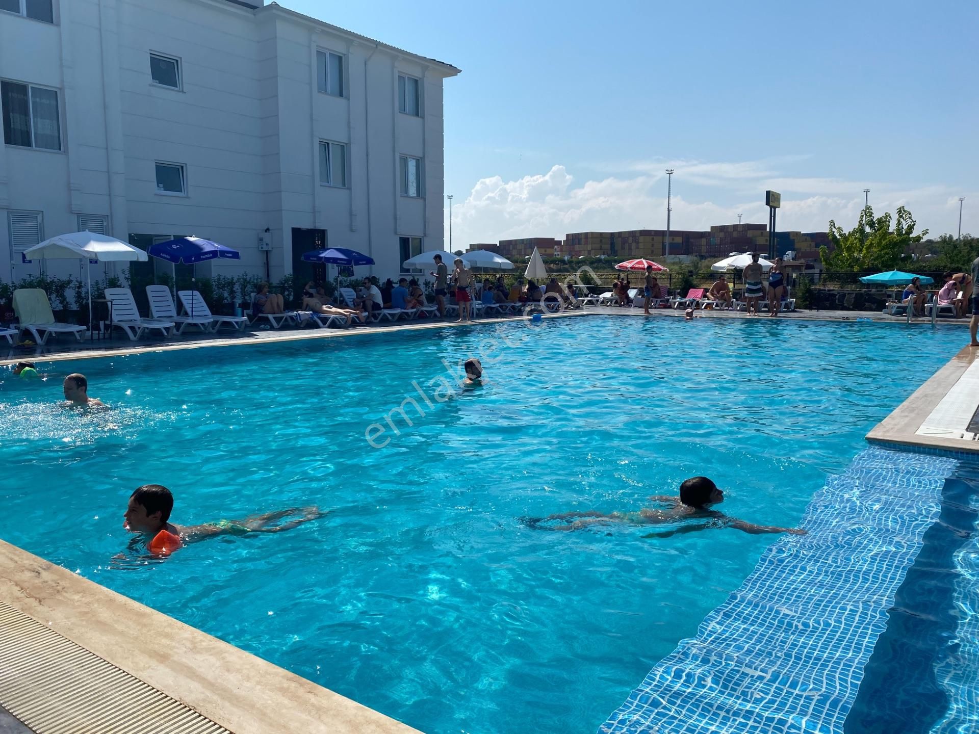 Aquaparklı Havuzlu Denize Yakın Sitede Kiralık 2+1 Daire - Görsel 5