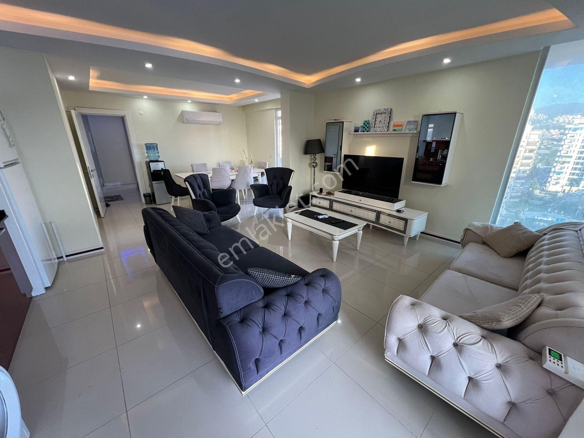 Alanya Mahmutlar'da Satılık Eşyalı 4+1 Dublexs