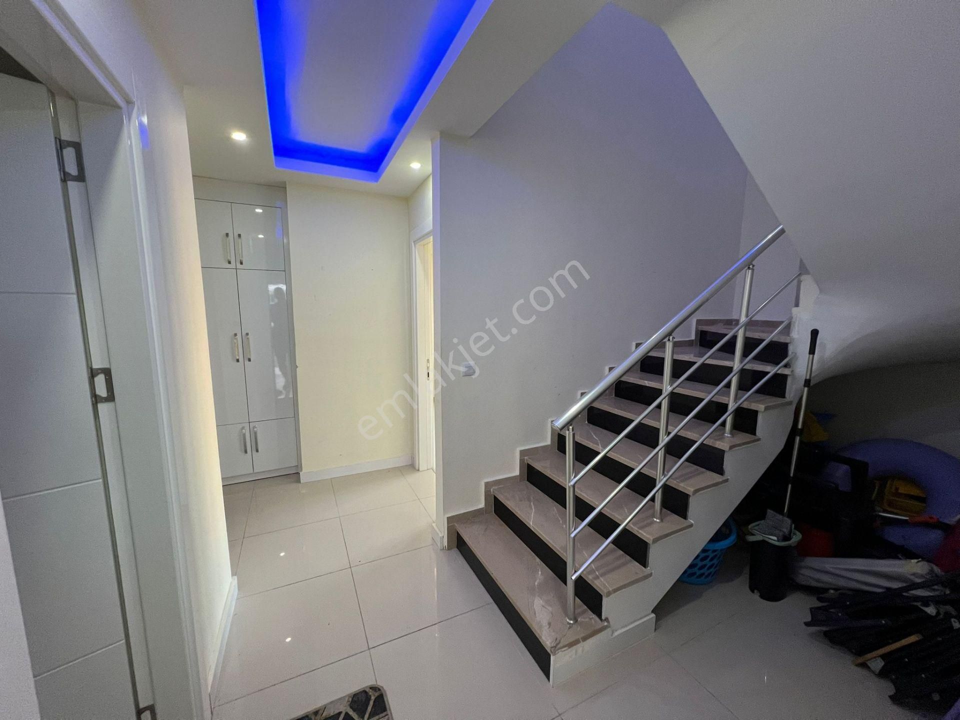 Alanya Mahmutlar'da Satılık Eşyalı 4+1 Dublexs - Görsel 17