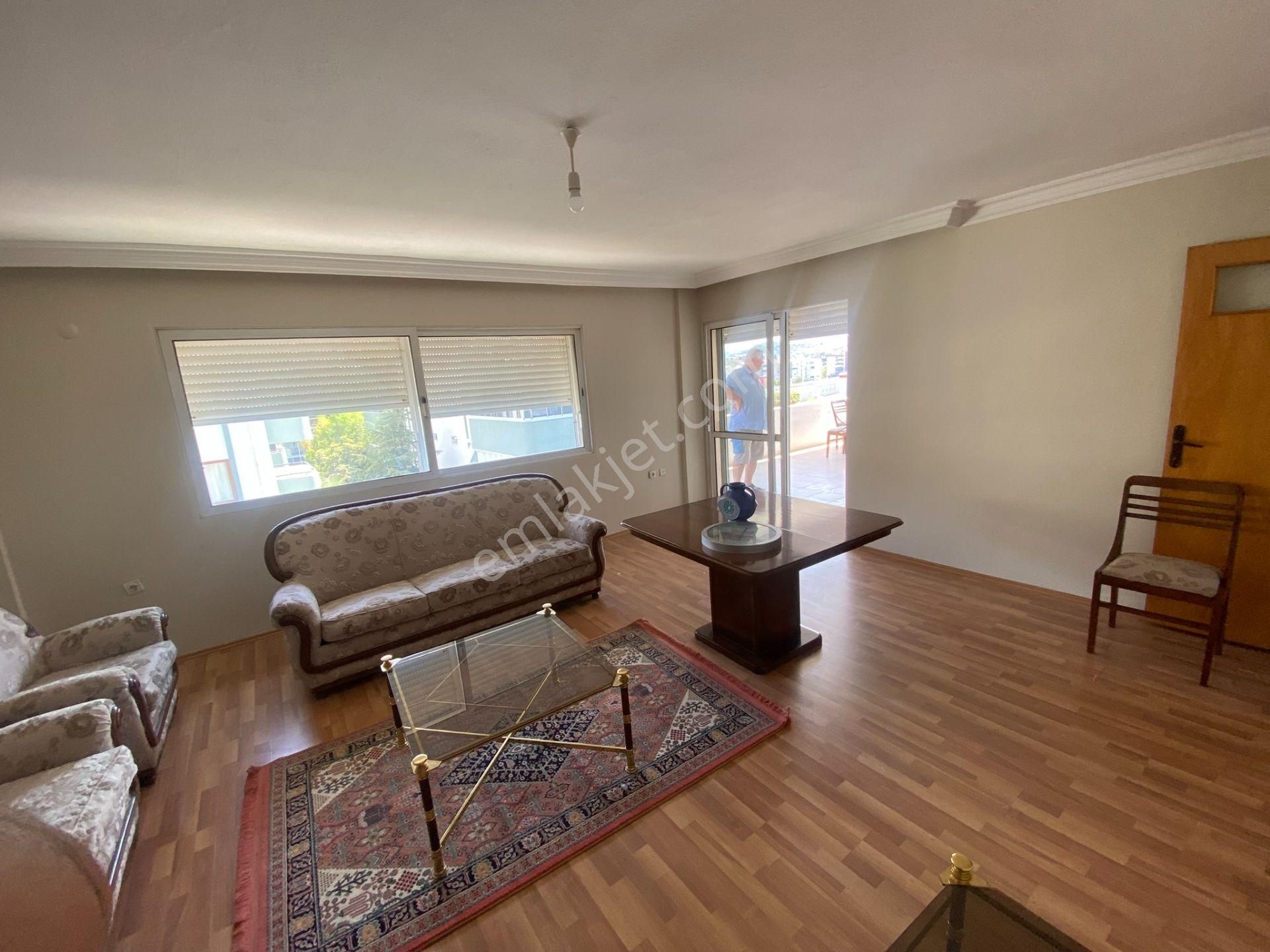 Kuşadası Kadınlar Denizi Mahallesinde 3+1 Satılık Daire - Görsel 15