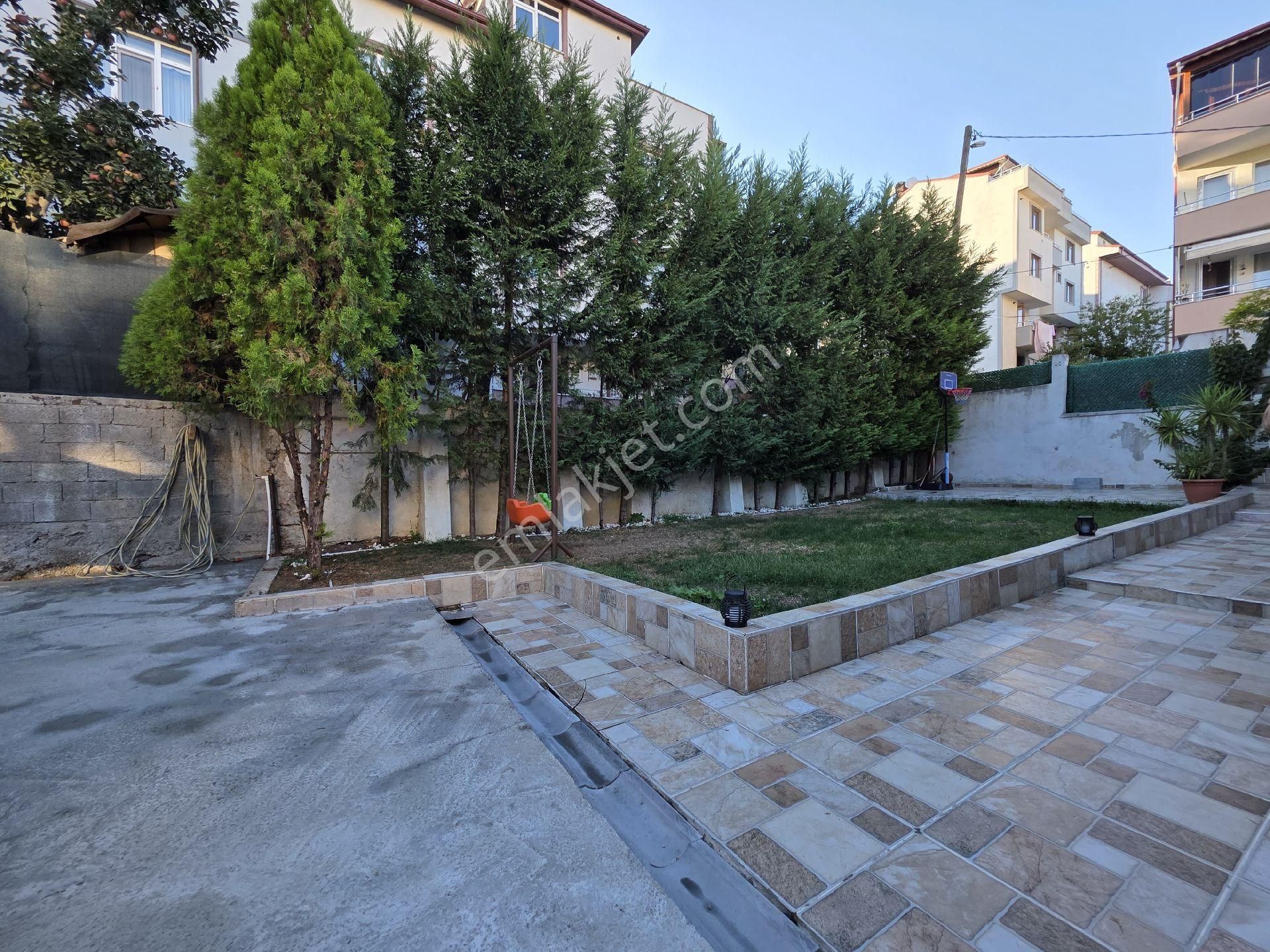 Bahçe İçerisinde İki Katlı Müstakil Ev, E5'e Yakın - Görsel 5