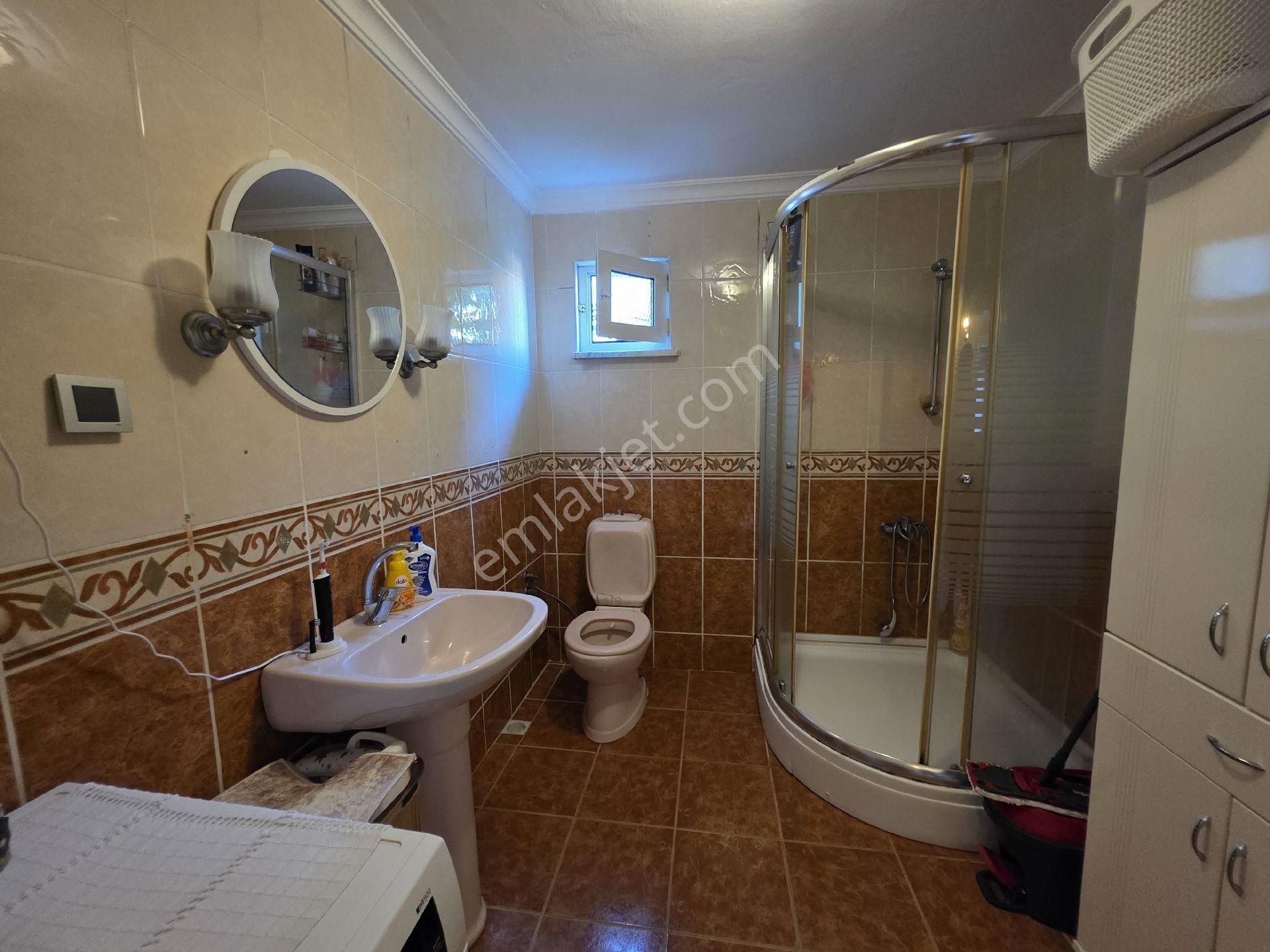 Bahçe İçerisinde İki Katlı Müstakil Ev, E5'e Yakın - Görsel 29