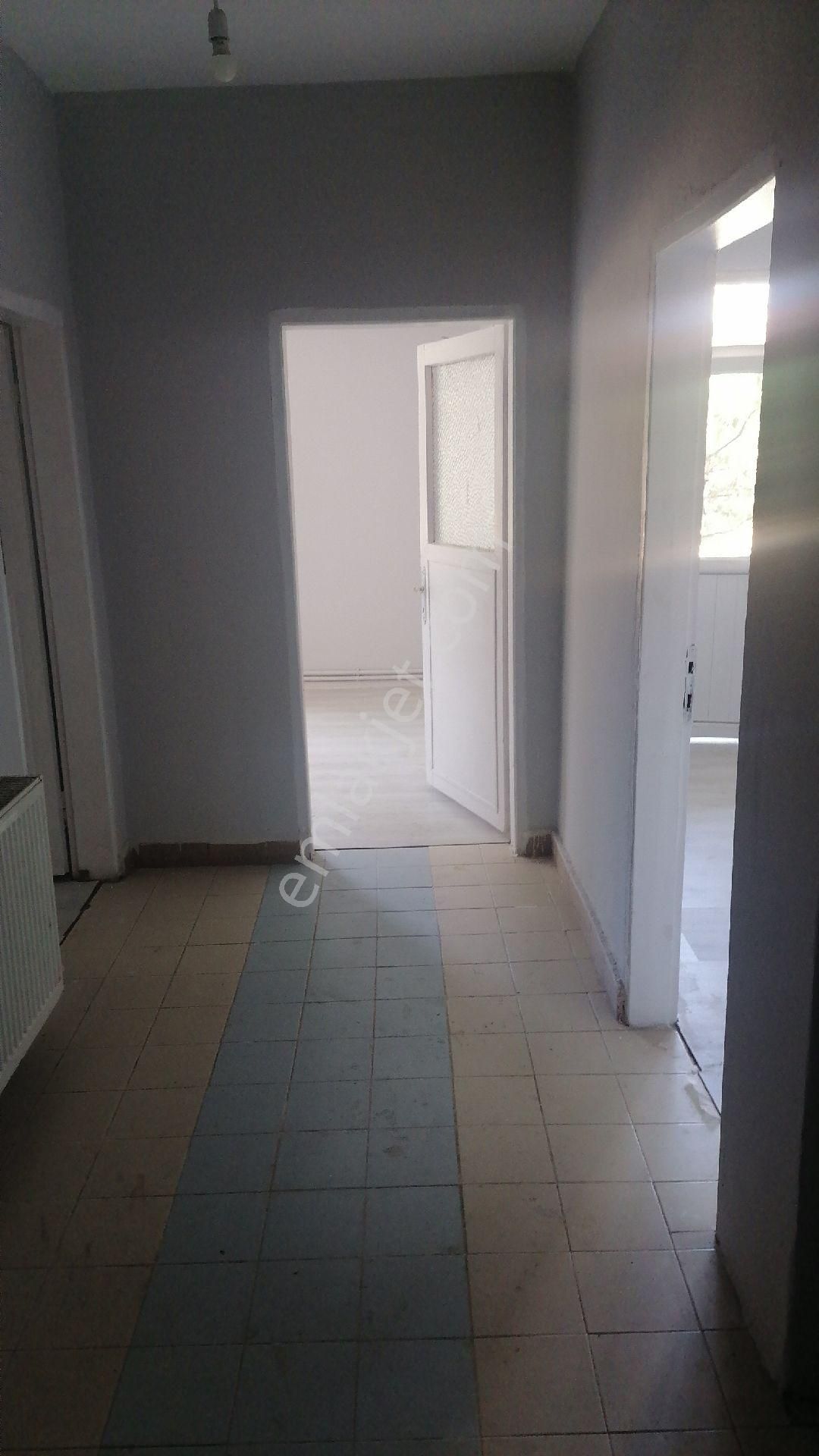Ümraniye Ihlamurkuyu Metro Yürüme Mesafesi Yabancı Ya Uygun 1.kat 2 +1 İçi Yapılı Temiz Daire - Görsel 13
