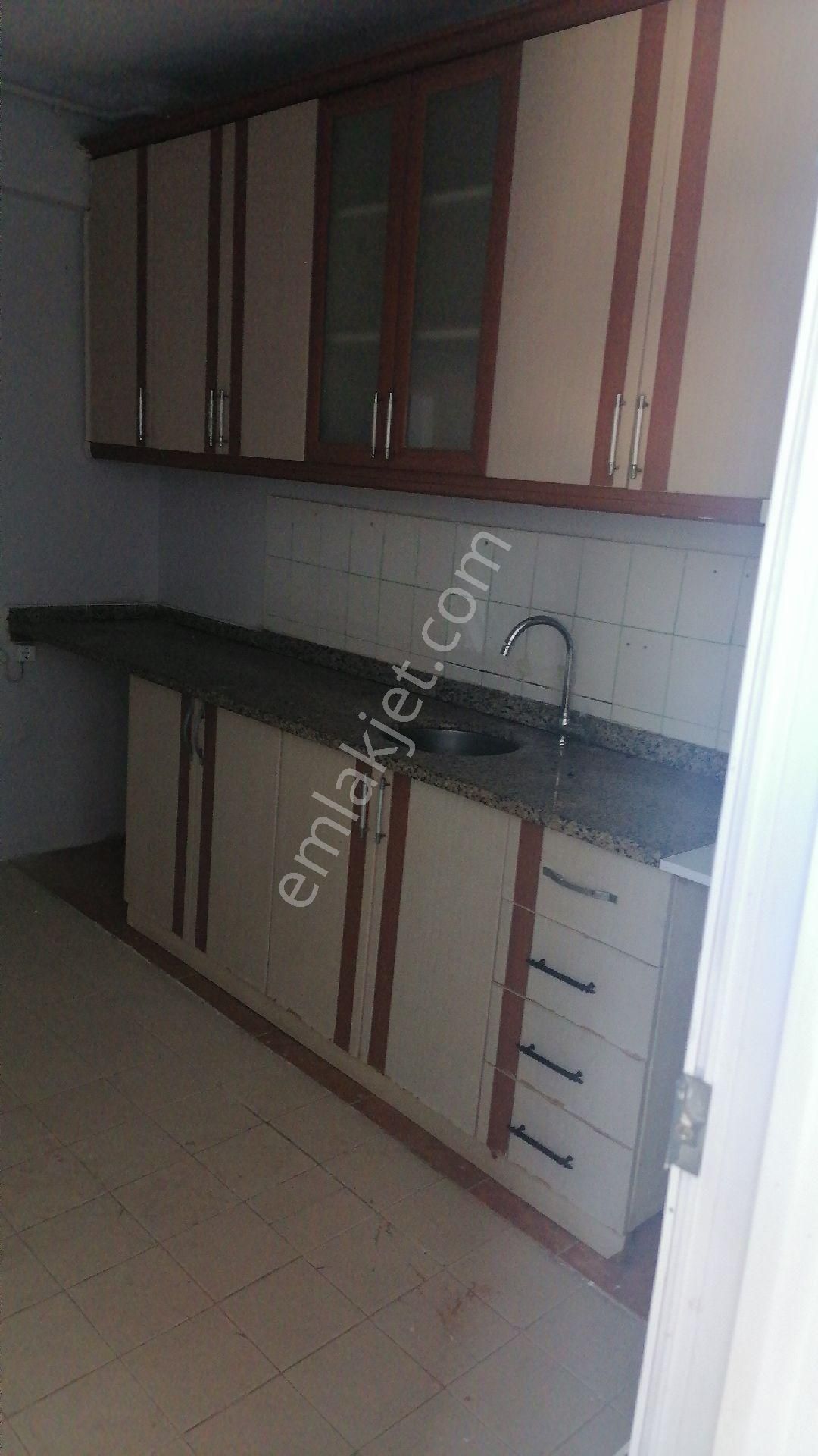 Ümraniye Ihlamurkuyu Metro Yürüme Mesafesi Yabancı Ya Uygun 1.kat 2 +1 İçi Yapılı Temiz Daire - Görsel 11