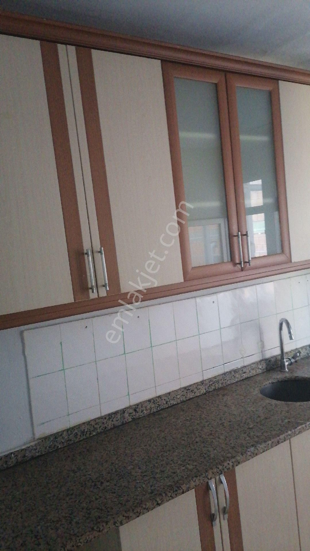 Ümraniye Ihlamurkuyu Metro Yürüme Mesafesi Yabancı Ya Uygun 1.kat 2 +1 İçi Yapılı Temiz Daire - Görsel 4