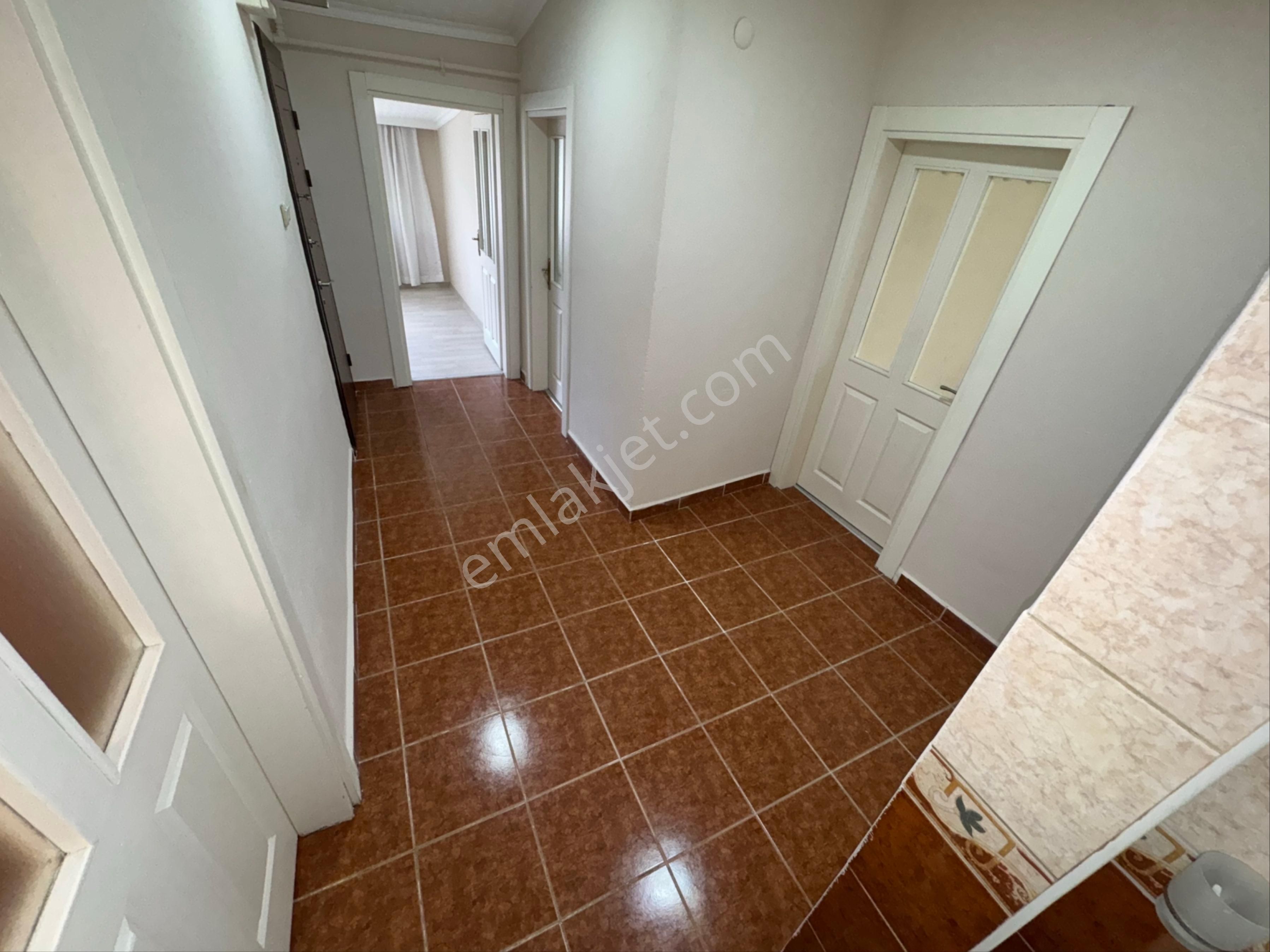 Zafer Yapı Gayrimenkulden Kiralık Çatıkatı 2+1 100m2 Komili Balkonlu Aile Binası Cebeci Mahde - Görsel 21