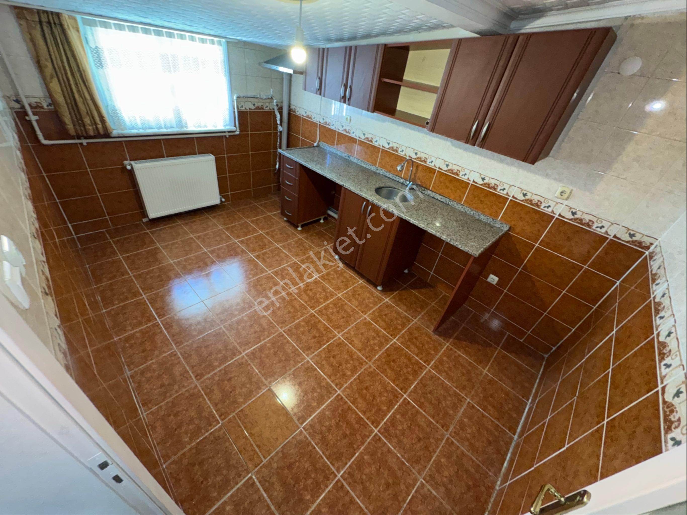 Zafer Yapı Gayrimenkulden Kiralık Çatıkatı 2+1 100m2 Komili Balkonlu Aile Binası Cebeci Mahde - Görsel 19
