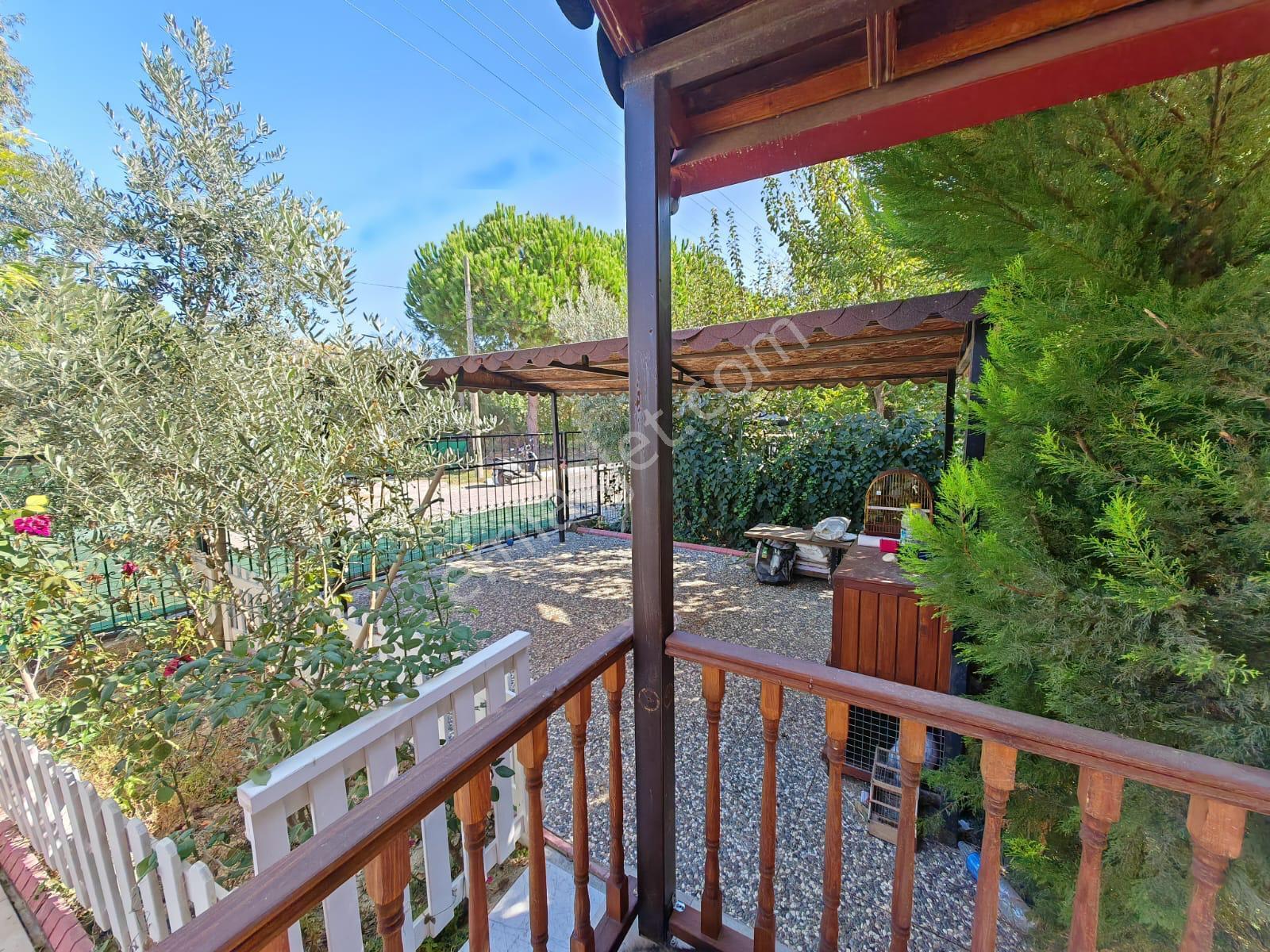 Satılık Konut Sitesinde Özel Havuzlu 4+1 Bahçeli Doğalgazlı Villa - Görsel 9