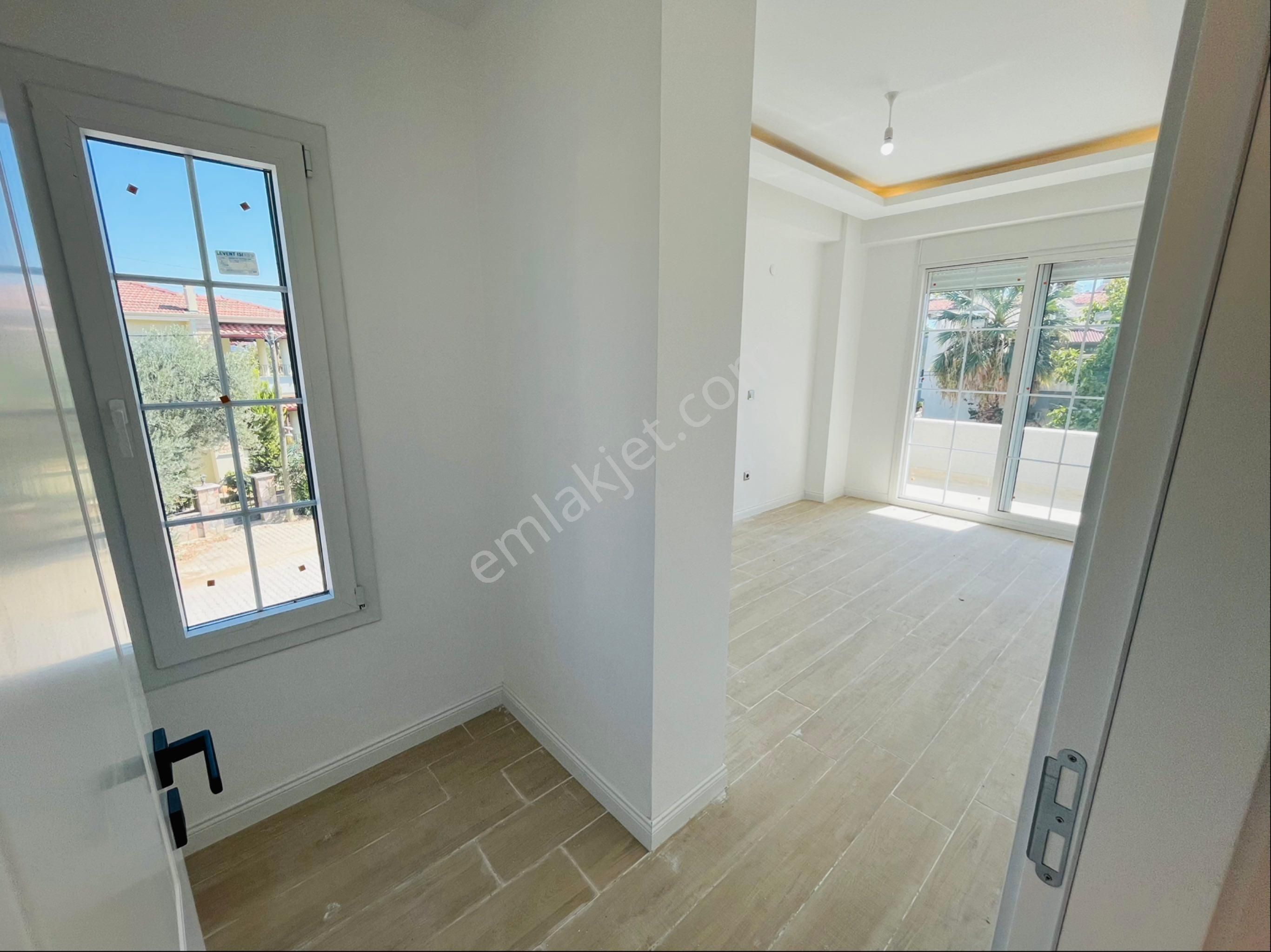 Altınoluk Narlı Bölgesinde Denize 250 Metre Bahçeli Yerden Isıtmalı Müstakil 4+1 Villa - Görsel 23