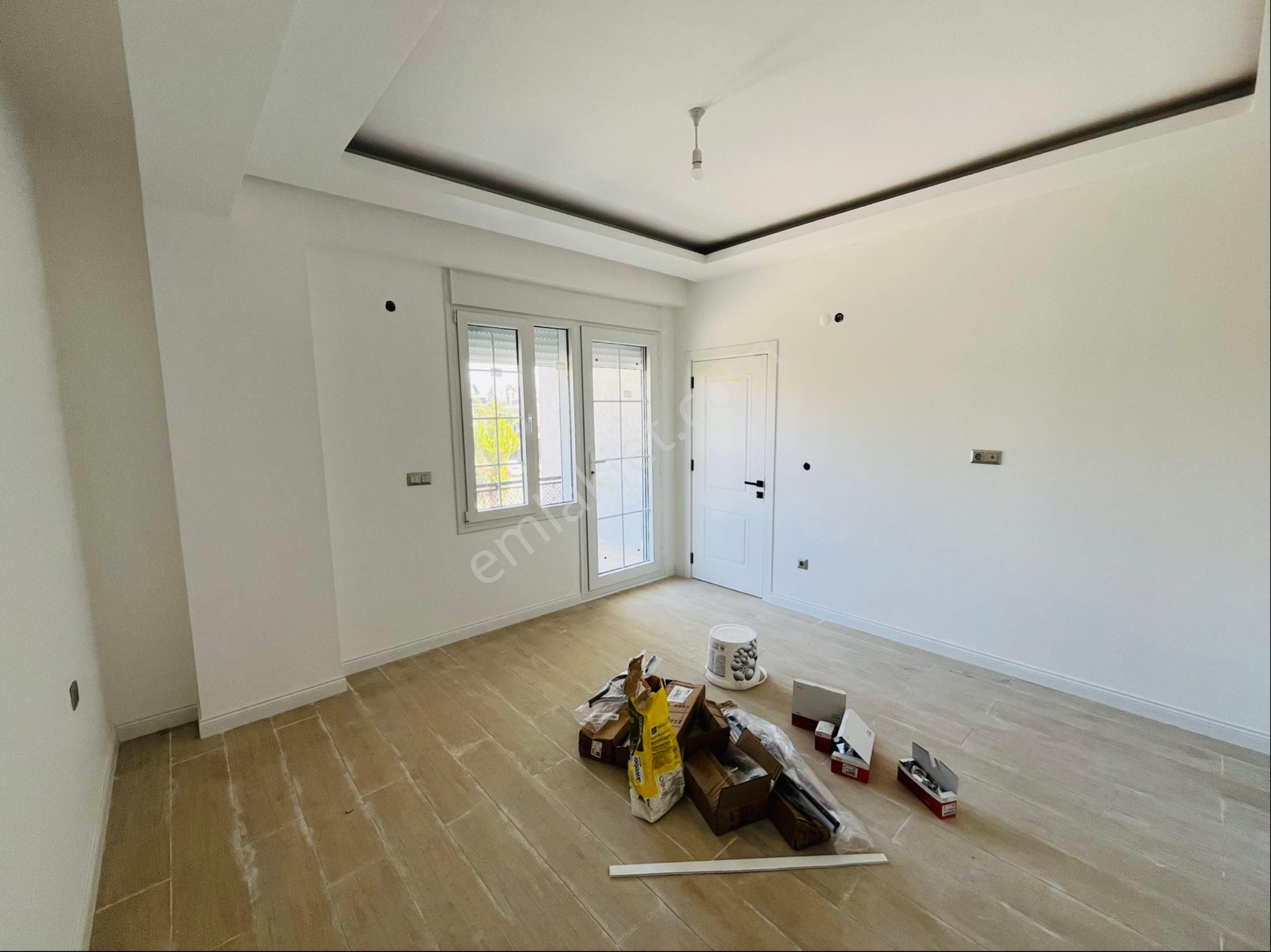 Altınoluk Narlı Bölgesinde Denize 250 Metre Bahçeli Yerden Isıtmalı Müstakil 4+1 Villa - Görsel 33