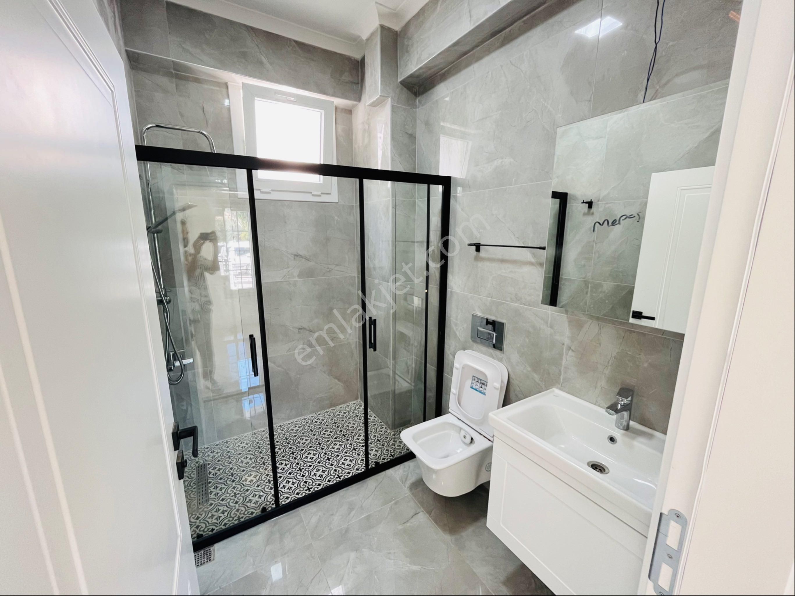 Altınoluk Narlı Bölgesinde Denize 250 Metre Bahçeli Yerden Isıtmalı Müstakil 4+1 Villa - Görsel 19