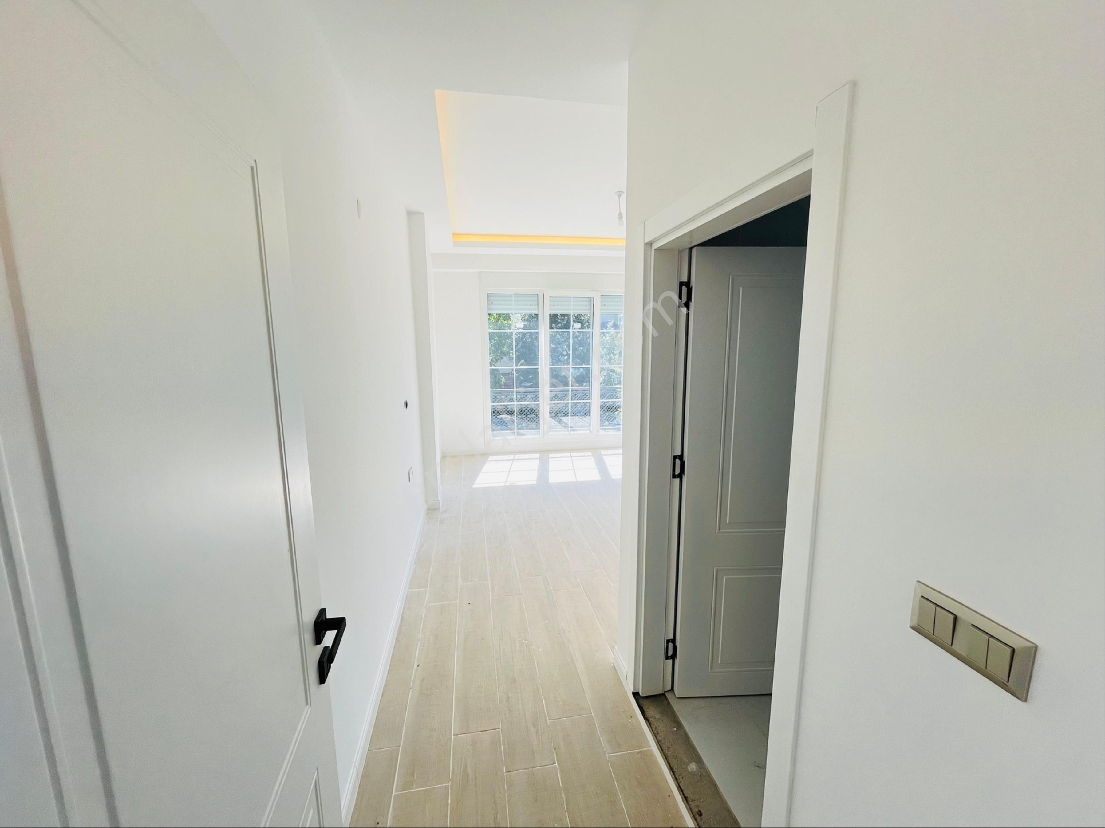 Altınoluk Narlı Bölgesinde Denize 250 Metre Bahçeli Yerden Isıtmalı Müstakil 4+1 Villa - Görsel 26