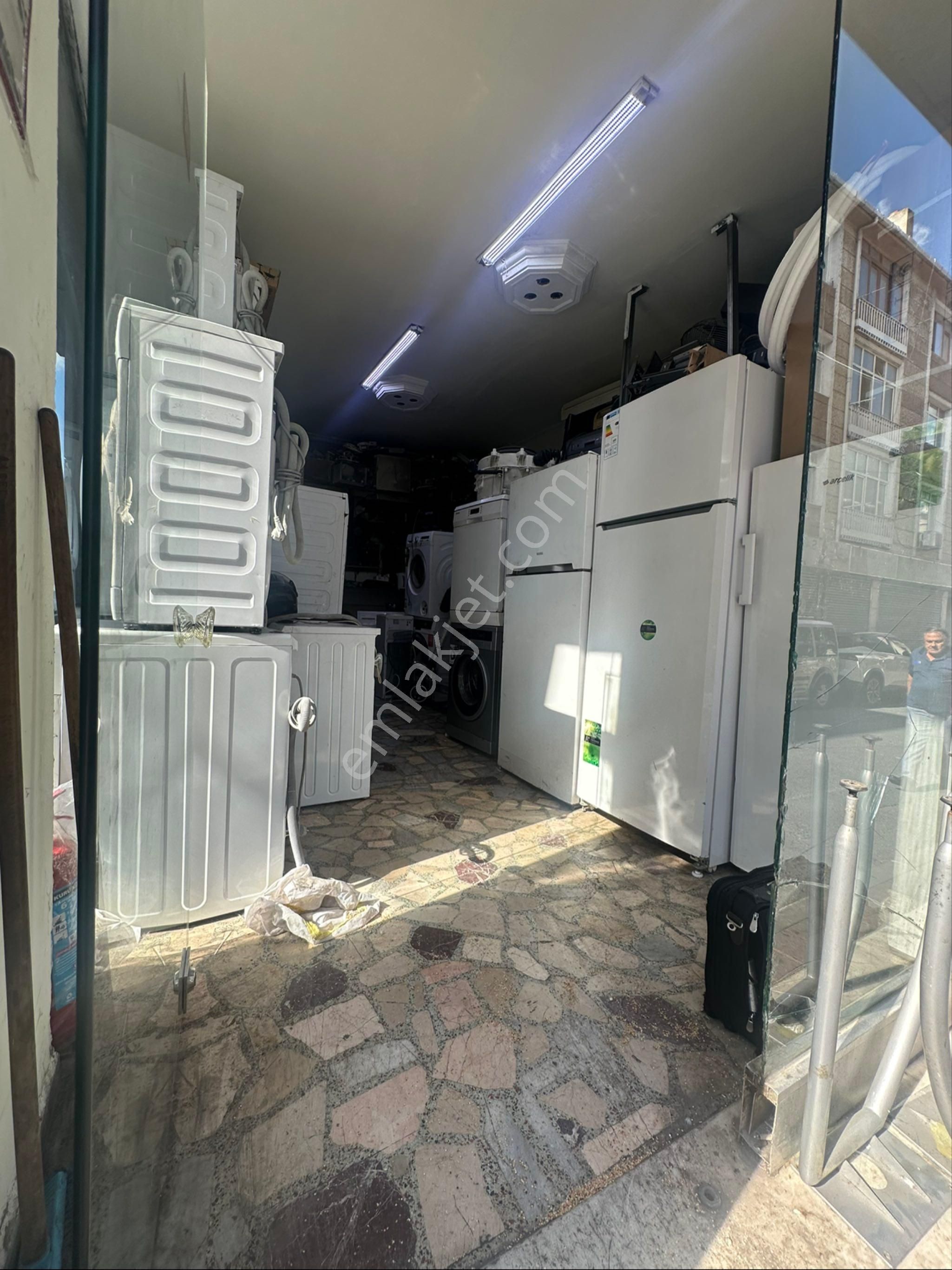 Uzmanım Emlaktan Satılık Dükkan Fevzi Paşa Cad On Adım - Görsel 13