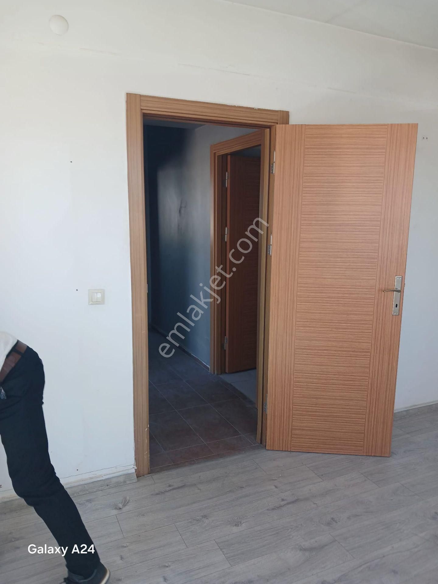 Ofis Ve İşyeri Binası Ve Arsası - Görsel 12