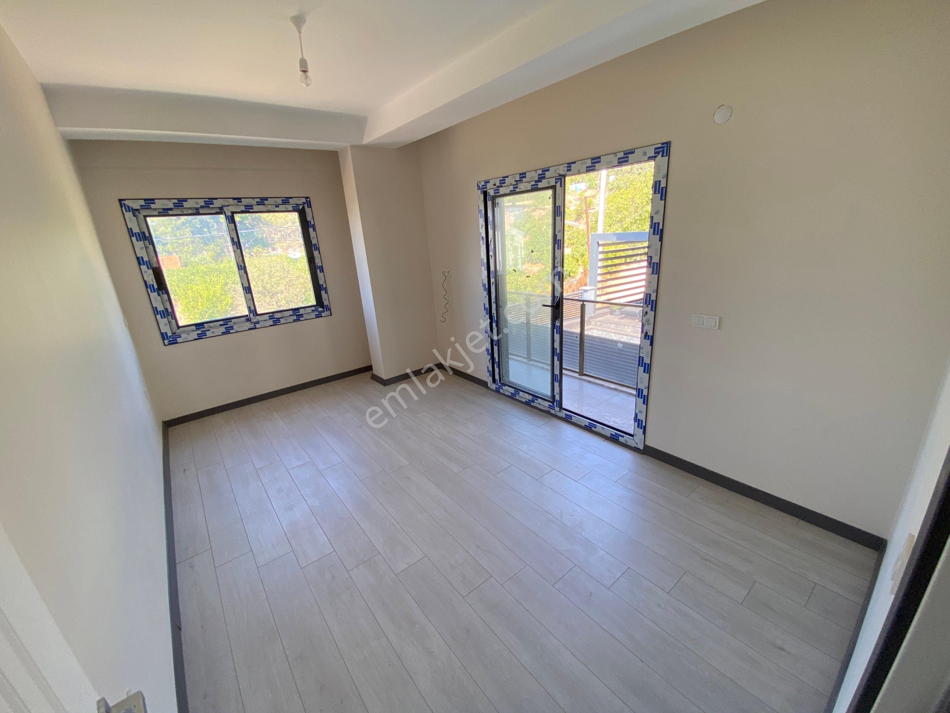 Özdere De Deniz Manzaralı Otoparklı Yazlık - Görsel 24