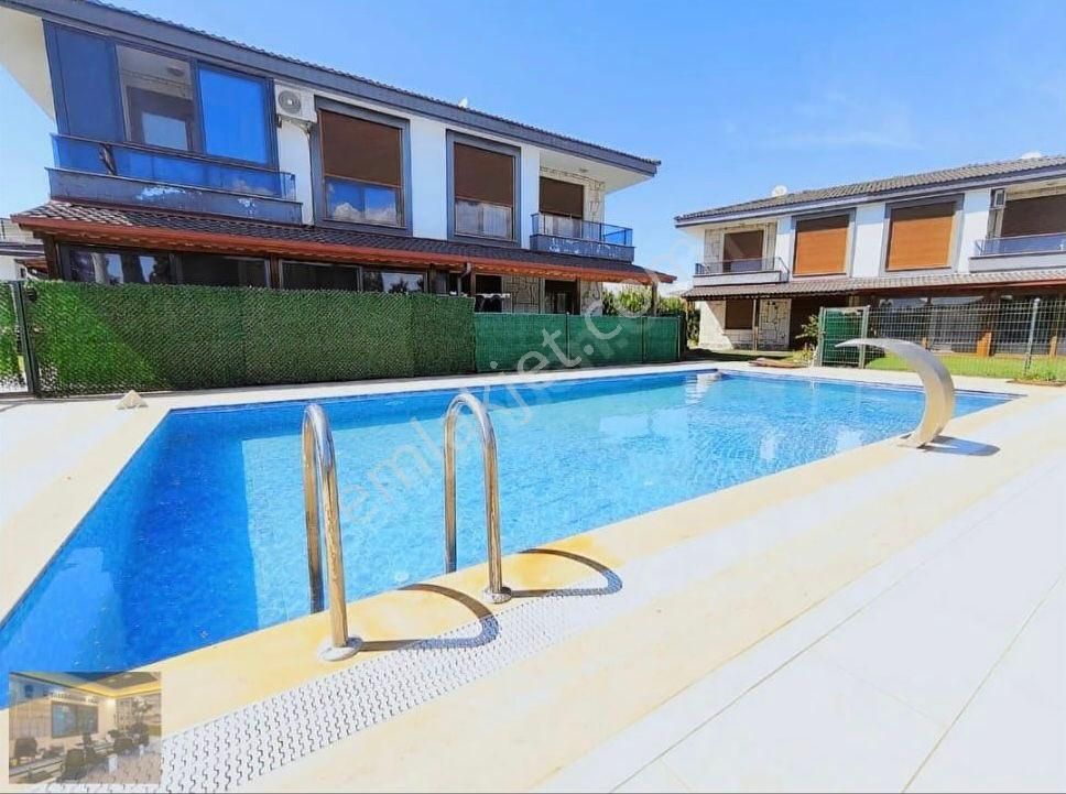 Seferihisar Doğaminbeyde Havuzlu Yazlık Villa Denize 750 Metre Mesafede - Görsel 3