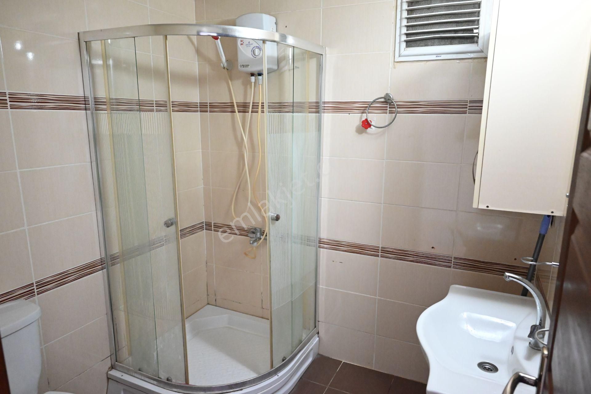 Üstünkent Emlak 1+1 Eşyalı Zemin Kat Kiralık Daire - Görsel 25