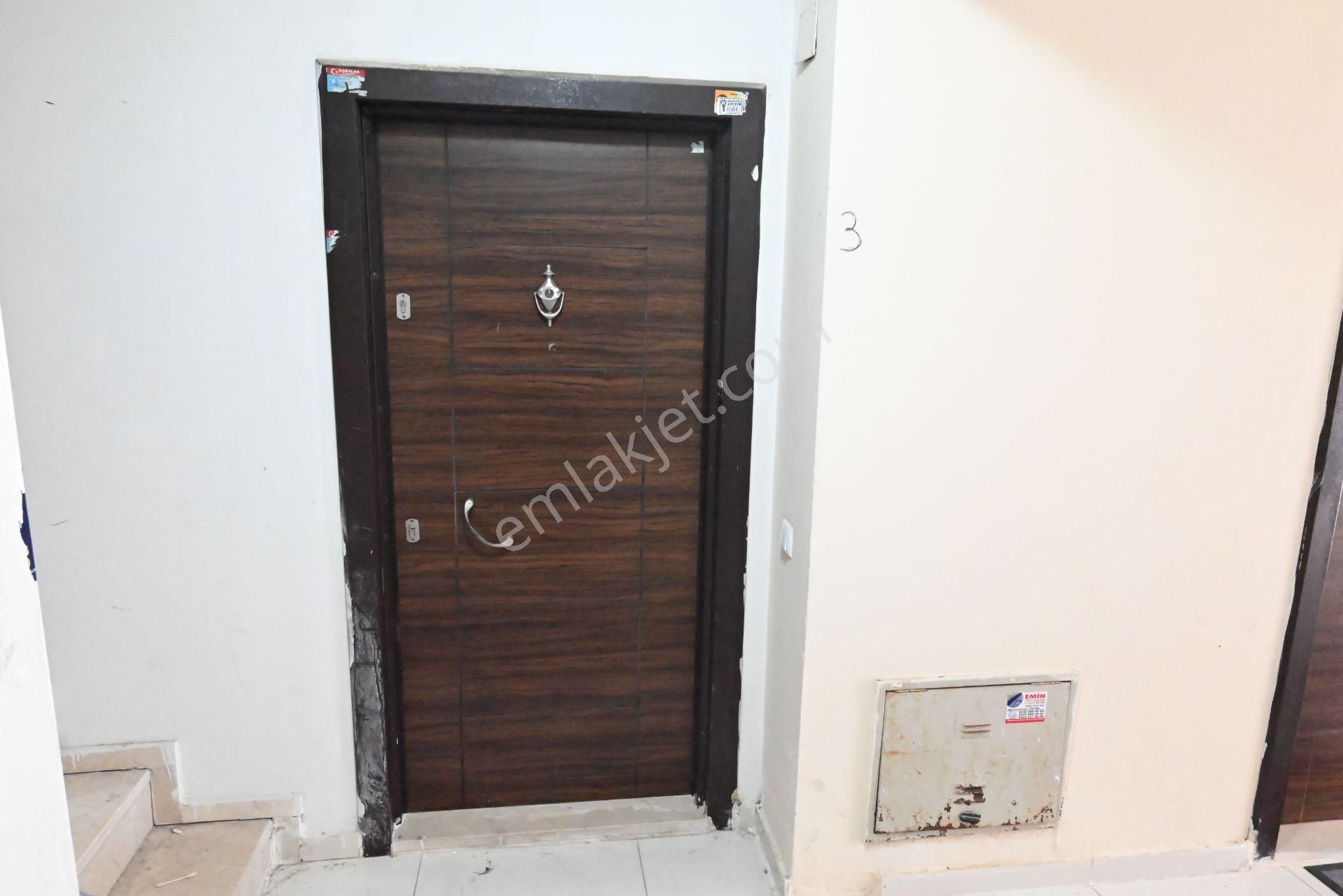 Üstünkent Emlak 1+1 Eşyalı Zemin Kat Kiralık Daire - Görsel 31