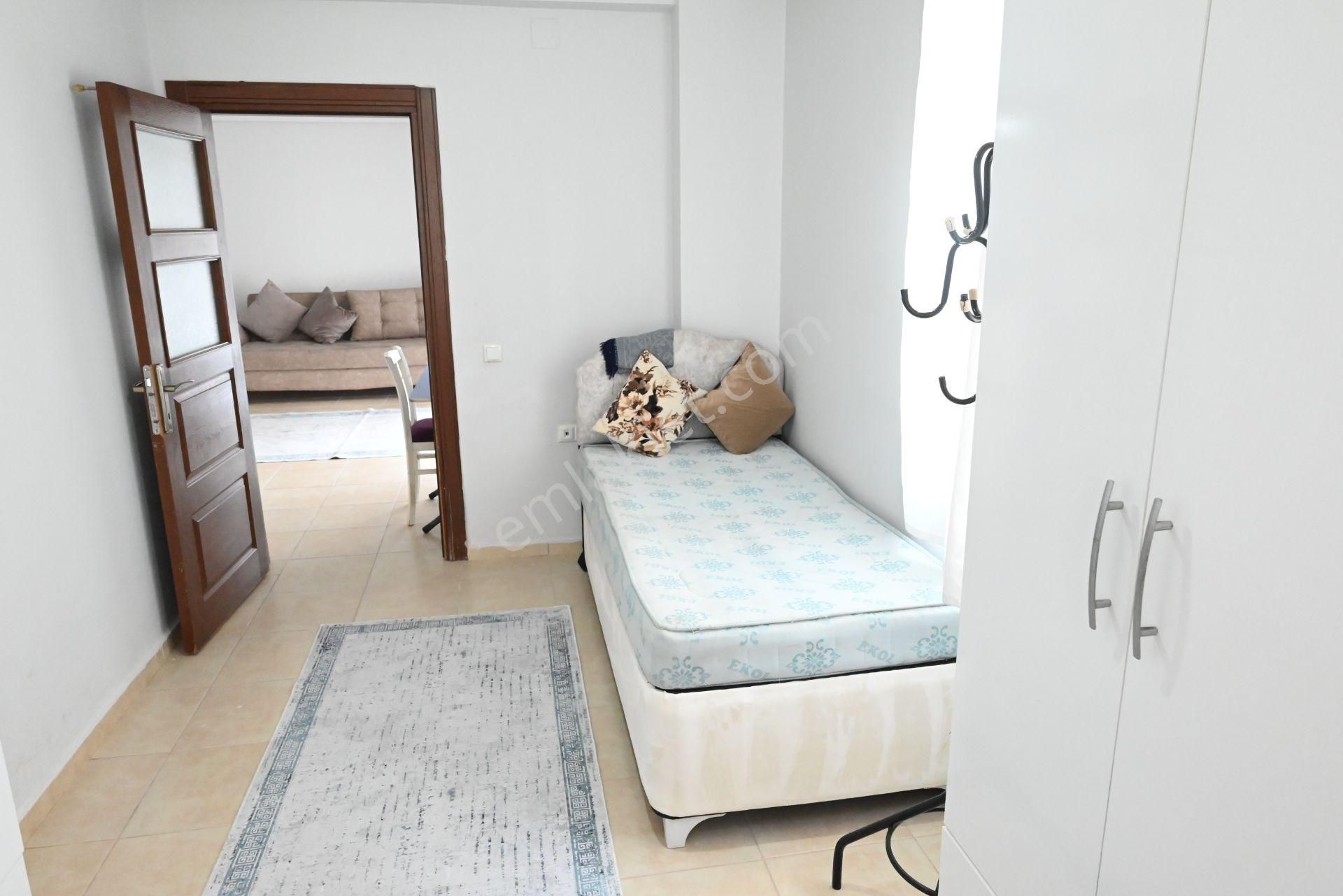 Üstünkent Emlak 1+1 Eşyalı Zemin Kat Kiralık Daire - Görsel 20