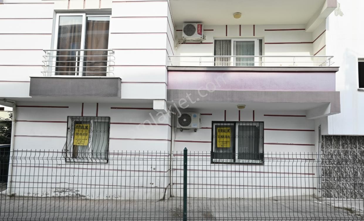 Üstünkent Emlak 1+1 Eşyalı Zemin Kat Kiralık Daire - Görsel 33