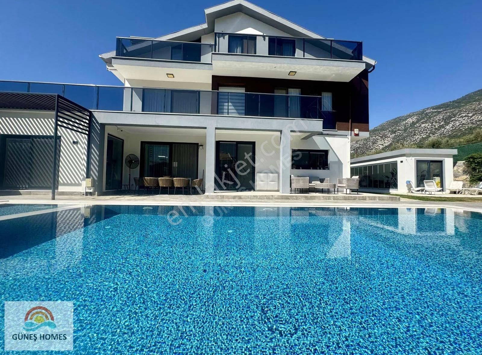 730m2 Arsa Üzerinde 6+1 Ultra Lüks Villa - Görsel 2