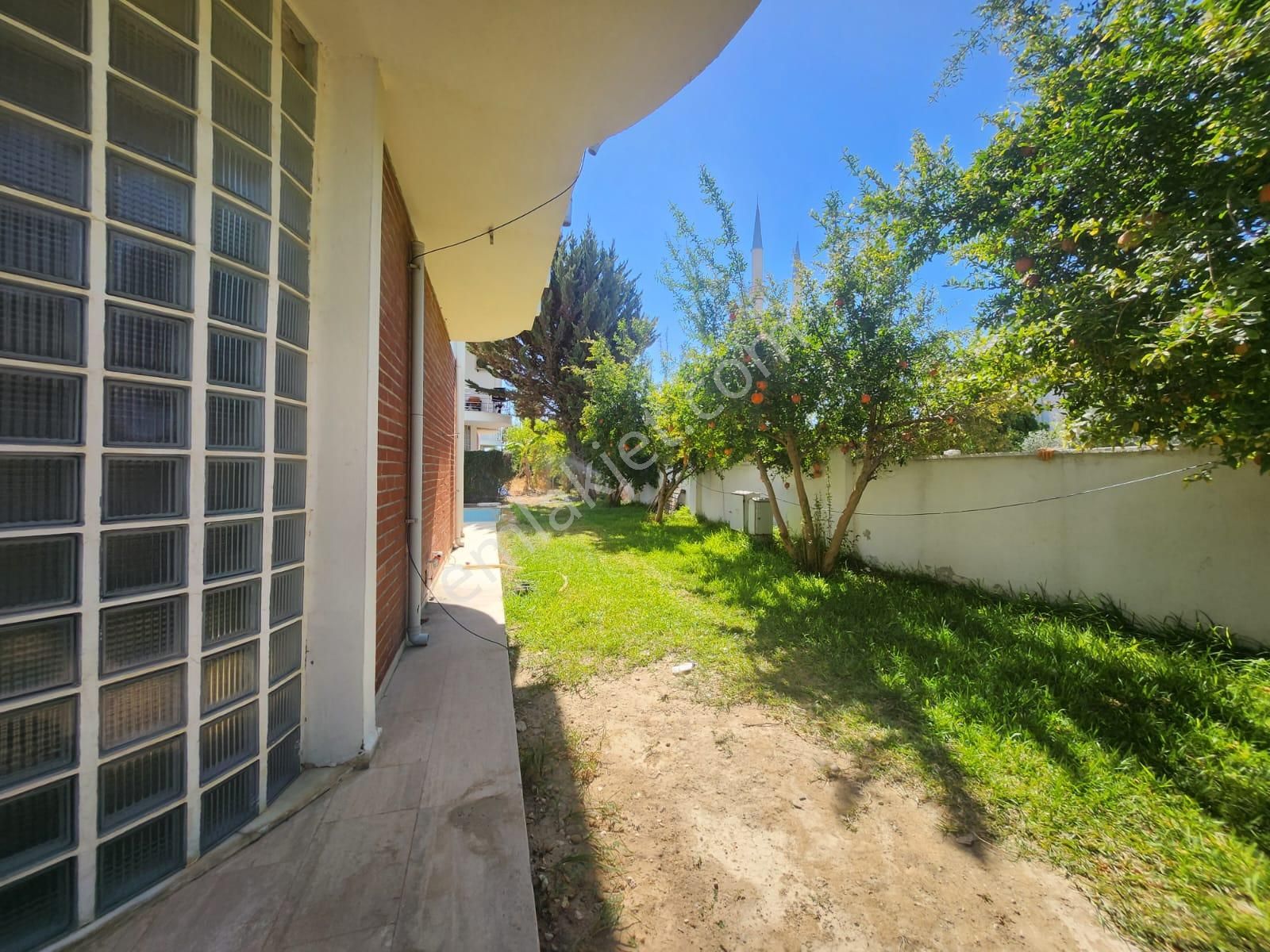 Bakımlı Denize Yakın 4+1 350 M² Havuzlu Dubleks Müstakil Villa - Görsel 4