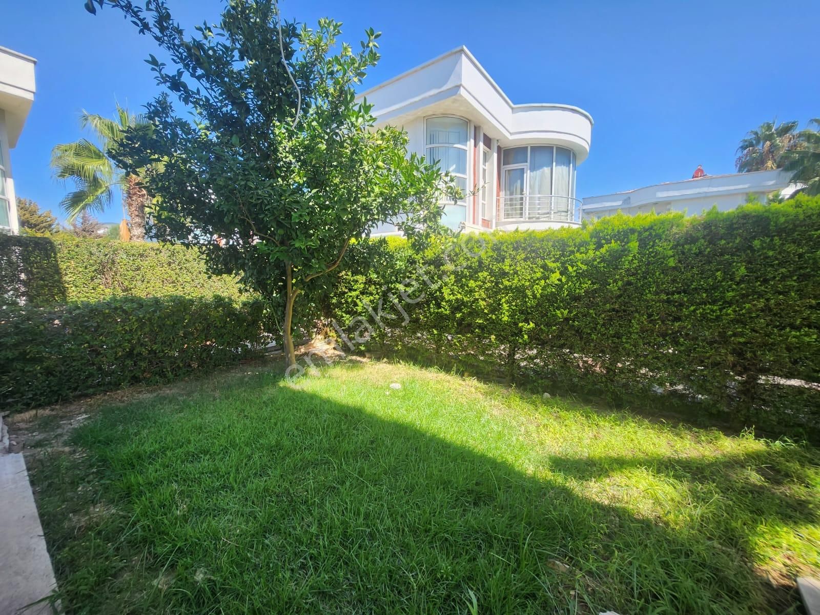 Bakımlı Denize Yakın 4+1 350 M² Havuzlu Dubleks Müstakil Villa - Görsel 2