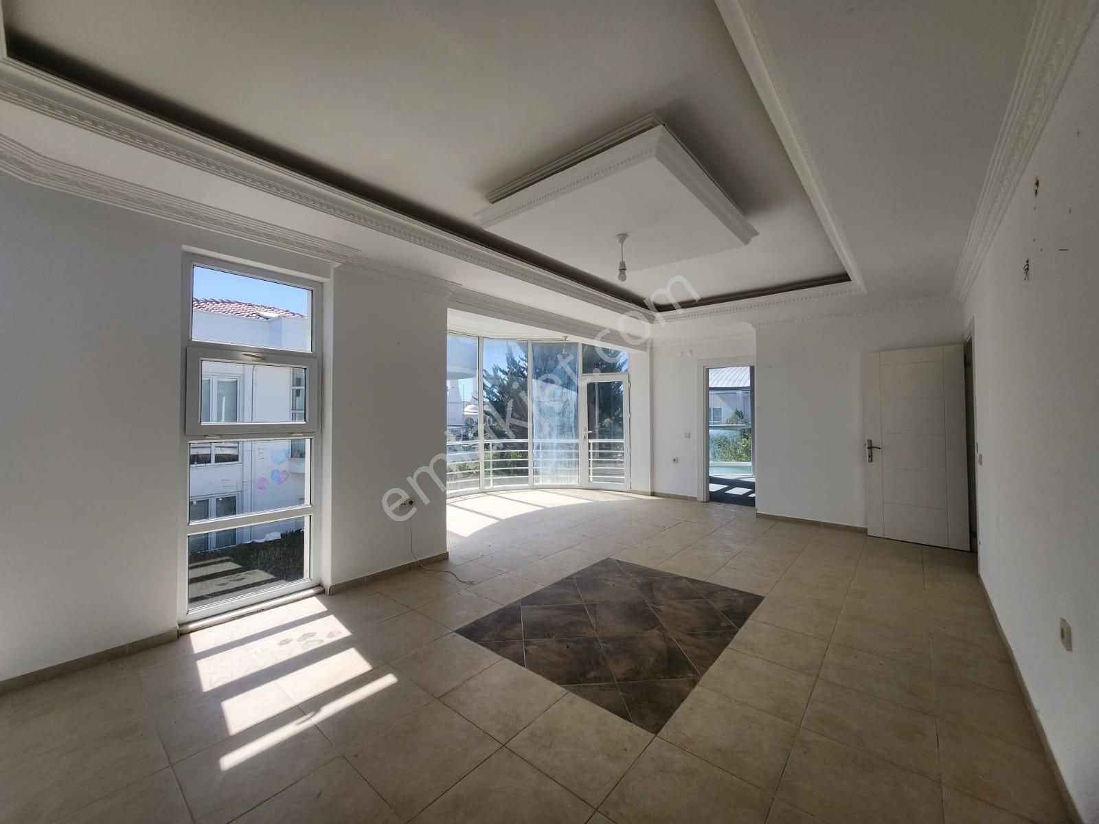 Bakımlı Denize Yakın 4+1 350 M² Havuzlu Dubleks Müstakil Villa - Görsel 13