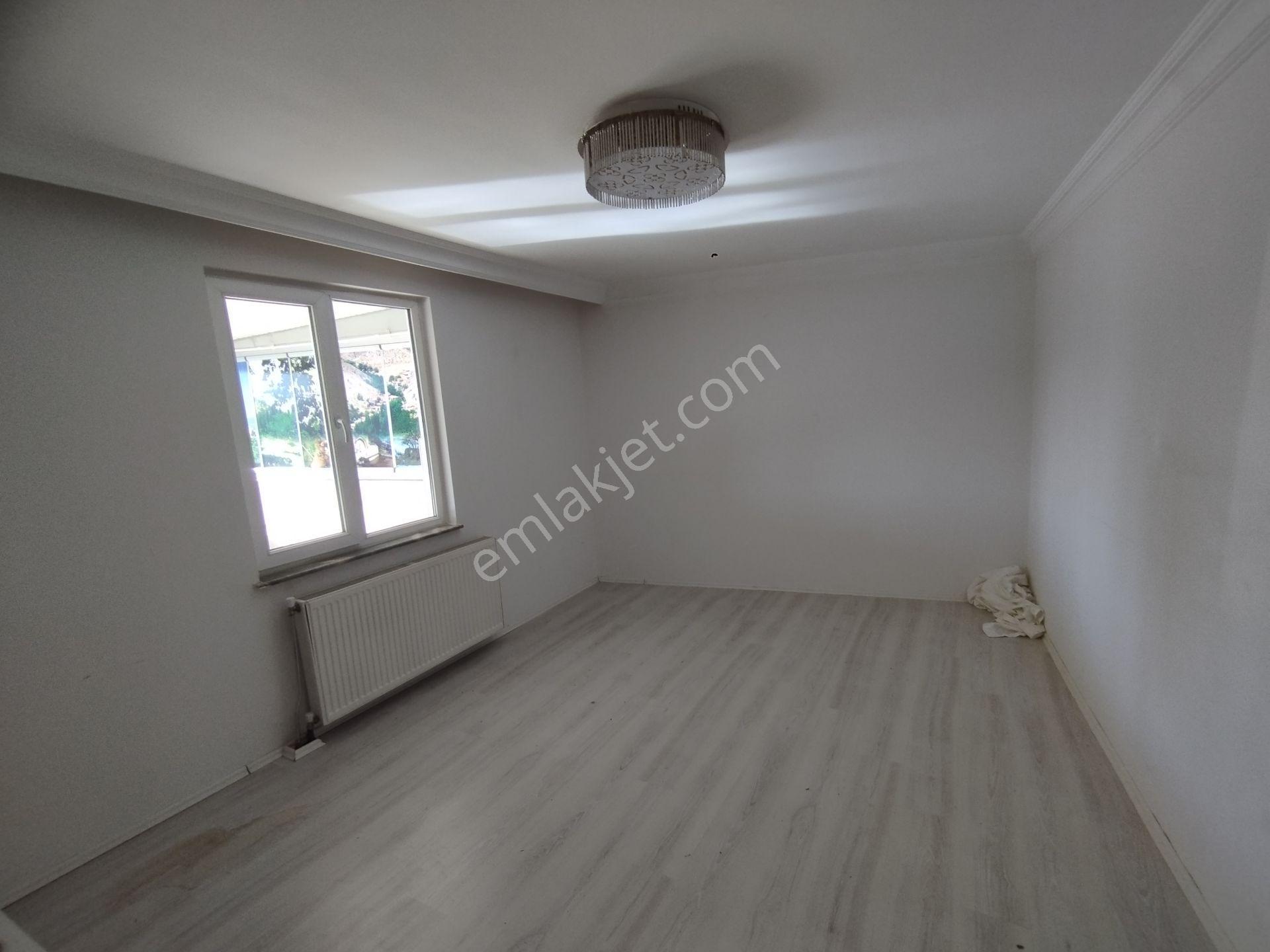 Alihan G.m.den İzzetpaşa Mah.şehit İlhanlar Caddesi Full Geniş Balkonlu Satılık Dupleks - Görsel 3